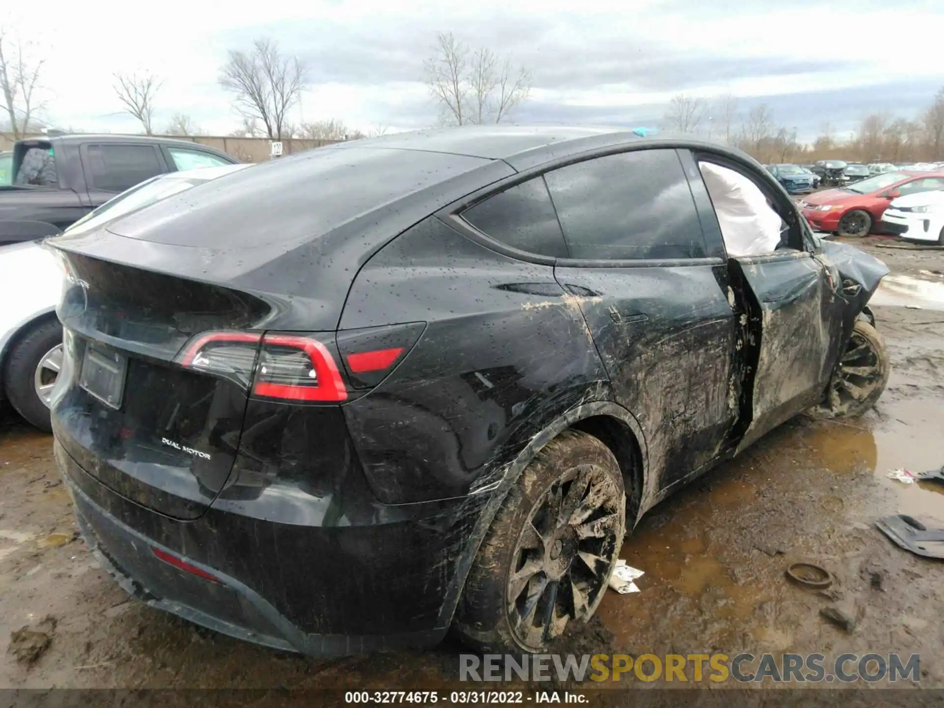 4 Фотография поврежденного автомобиля 5YJYGDEE2MF186190 TESLA MODEL Y 2021