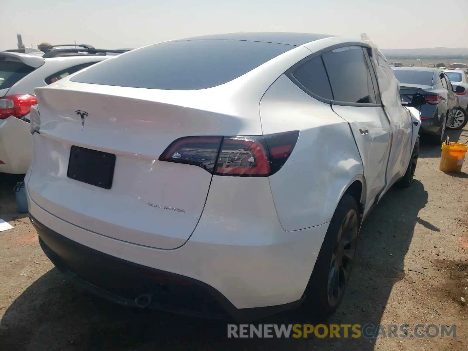 4 Фотография поврежденного автомобиля 5YJYGDEE2MF186772 TESLA MODEL Y 2021