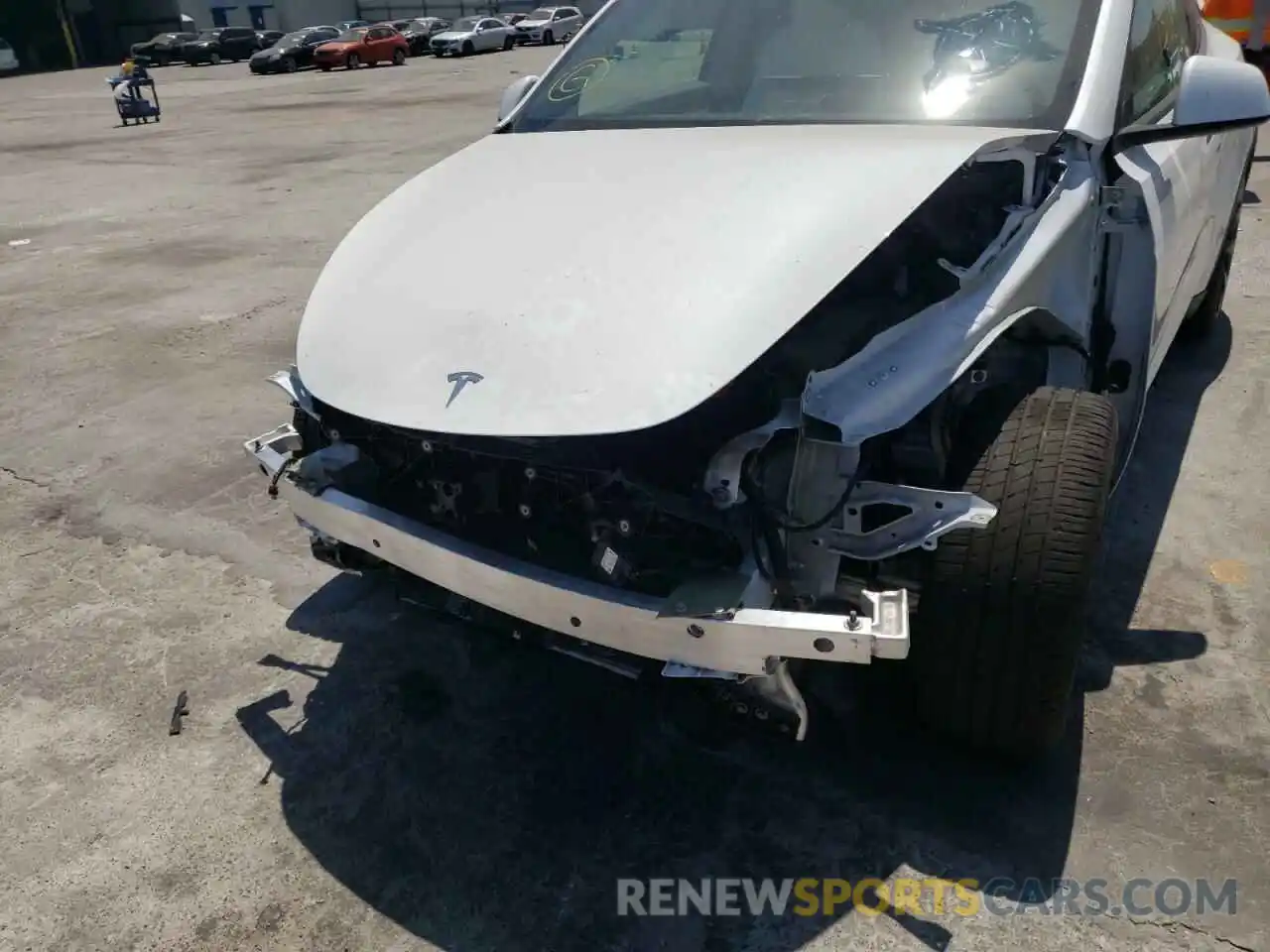 9 Photograph of a damaged car 5YJYGDEE2MF195696 TESLA MODEL Y 2021