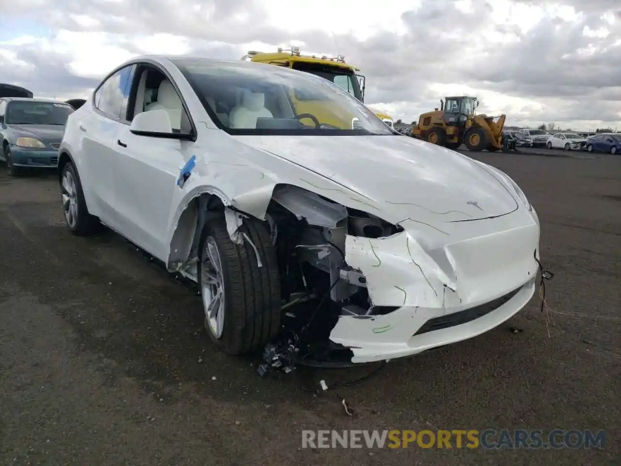 1 Photograph of a damaged car 5YJYGDEE2MF213078 TESLA MODEL Y 2021