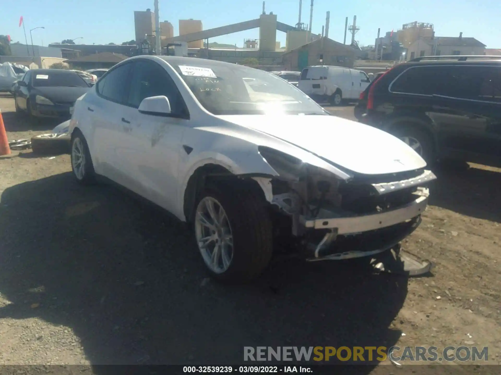 1 Photograph of a damaged car 5YJYGDEE2MF222850 TESLA MODEL Y 2021