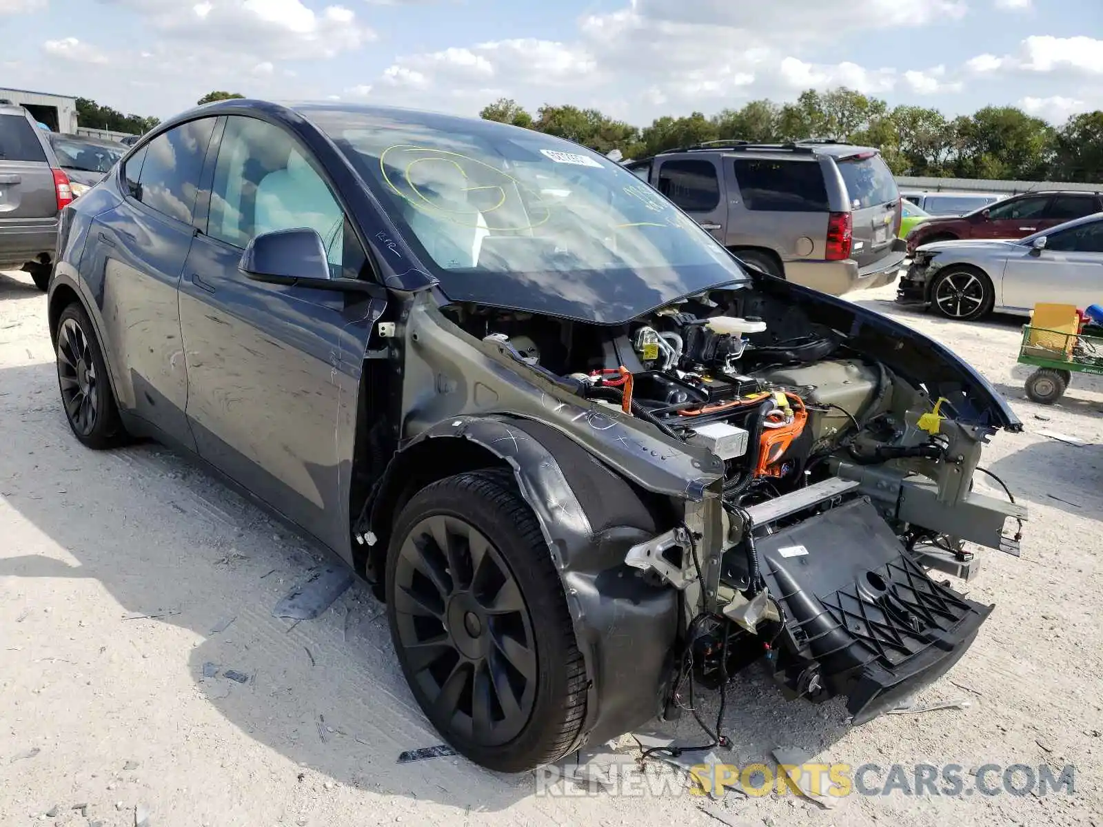 1 Photograph of a damaged car 5YJYGDEE2MF228504 TESLA MODEL Y 2021