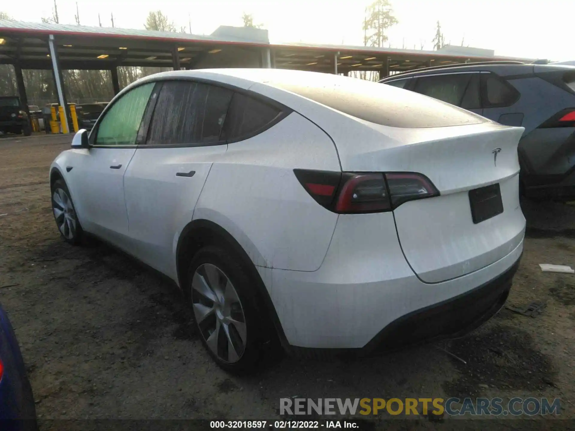 3 Фотография поврежденного автомобиля 5YJYGDEE2MF233251 TESLA MODEL Y 2021