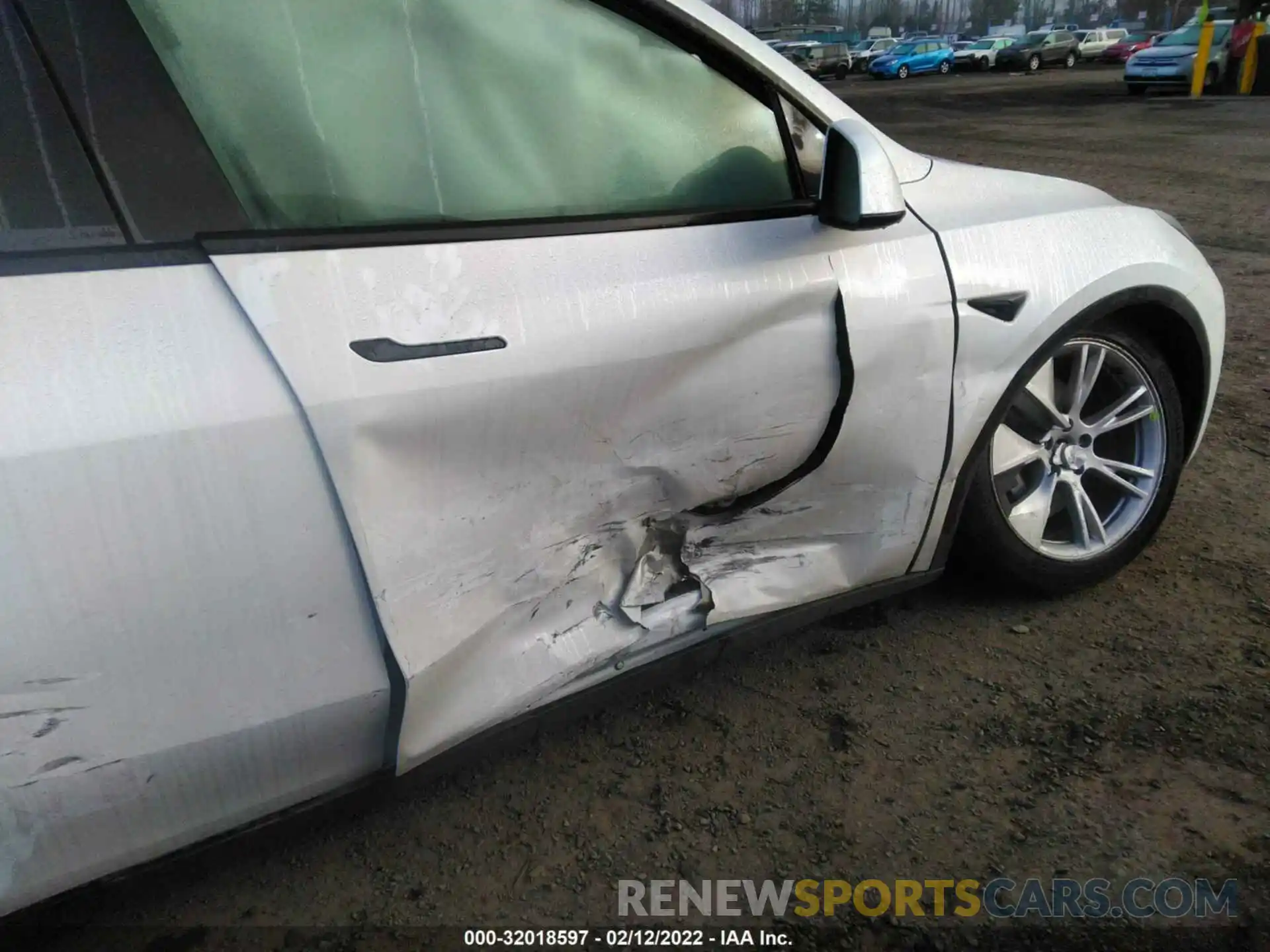 6 Photograph of a damaged car 5YJYGDEE2MF233251 TESLA MODEL Y 2021