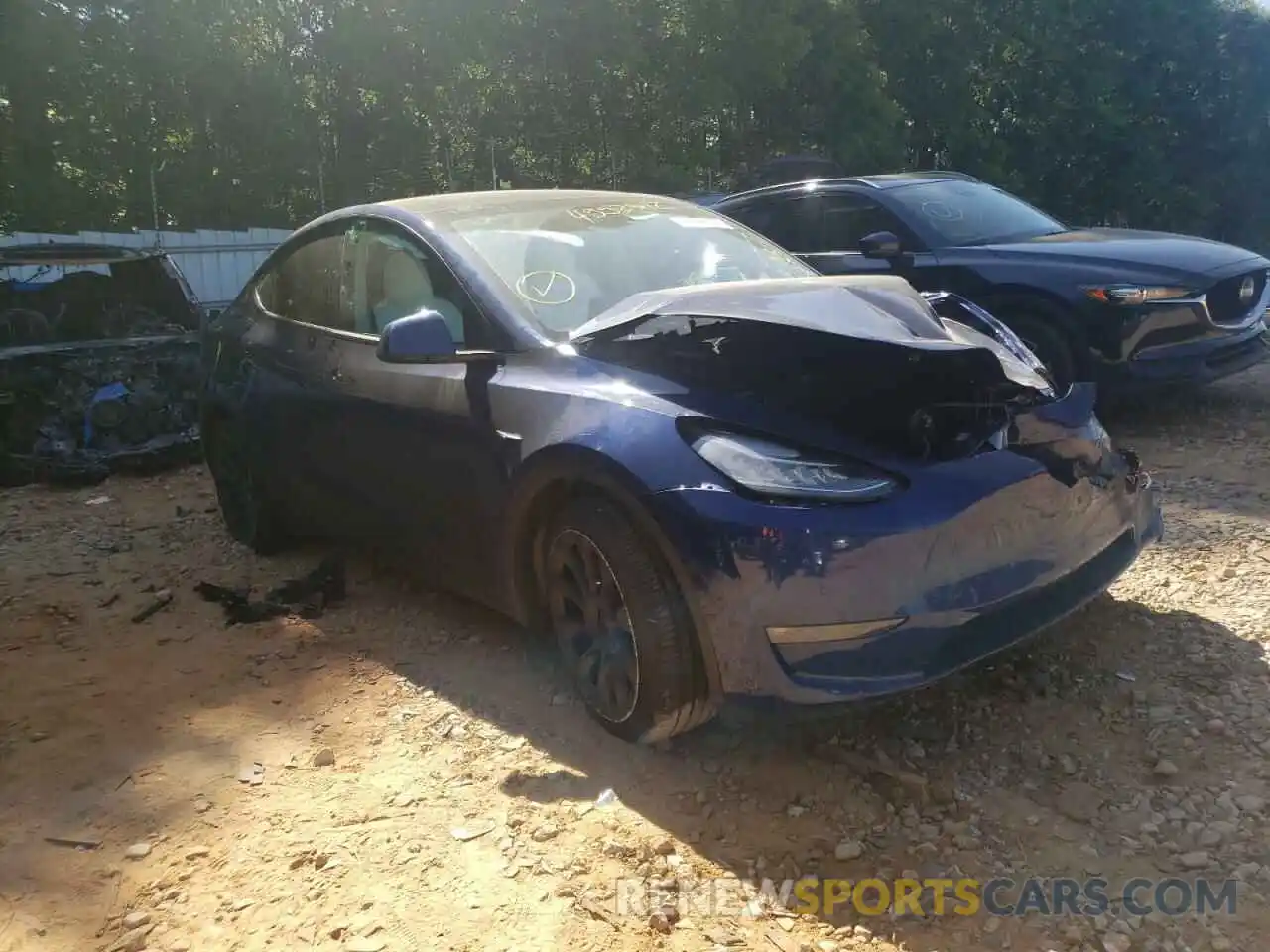 1 Photograph of a damaged car 5YJYGDEE2MF246890 TESLA MODEL Y 2021