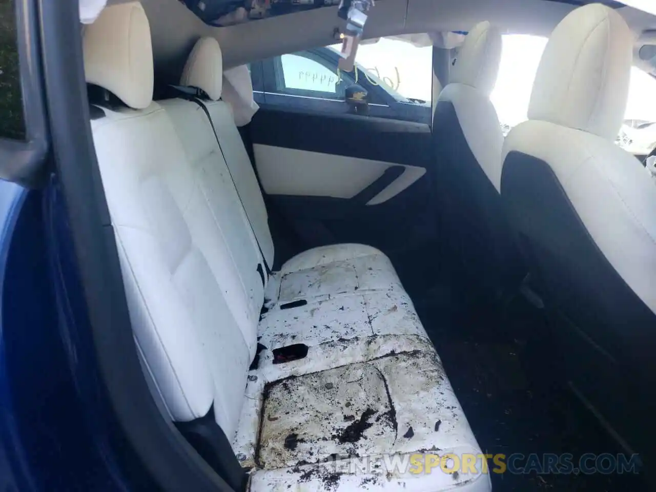 6 Photograph of a damaged car 5YJYGDEE2MF246890 TESLA MODEL Y 2021