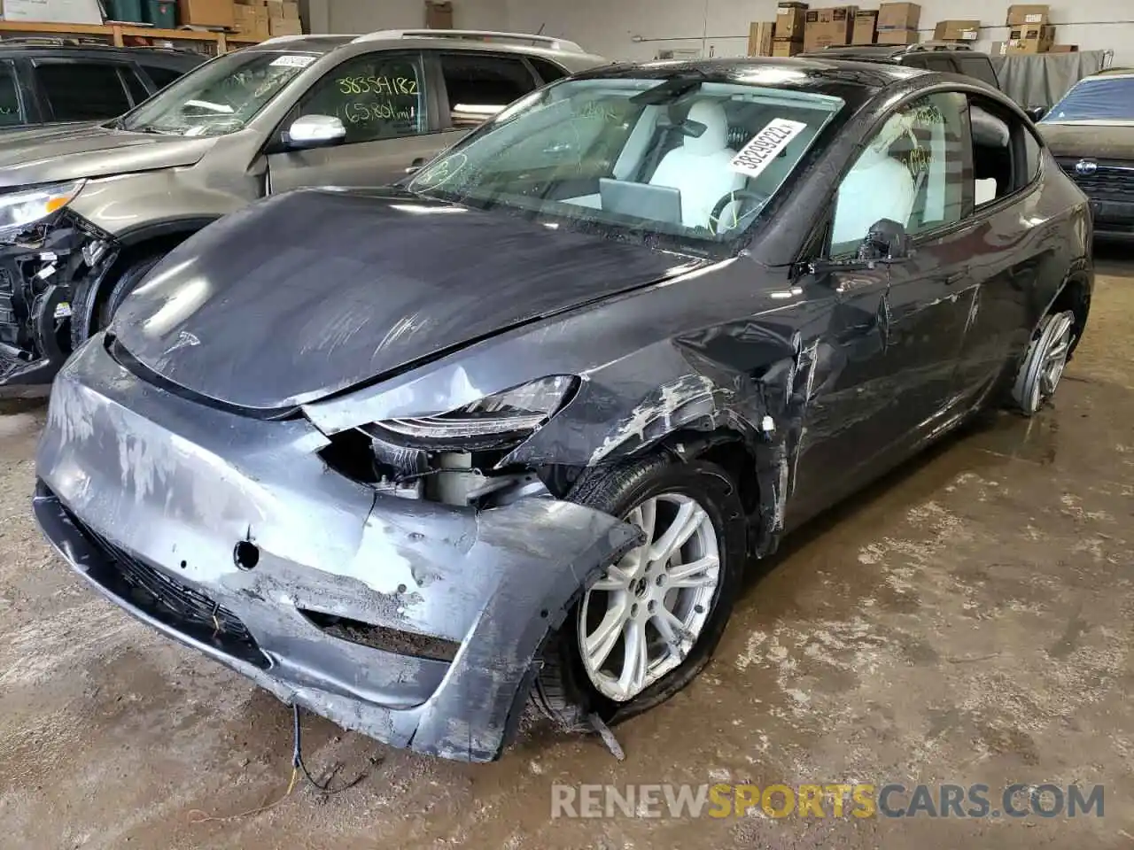 2 Photograph of a damaged car 5YJYGDEE2MF249112 TESLA MODEL Y 2021