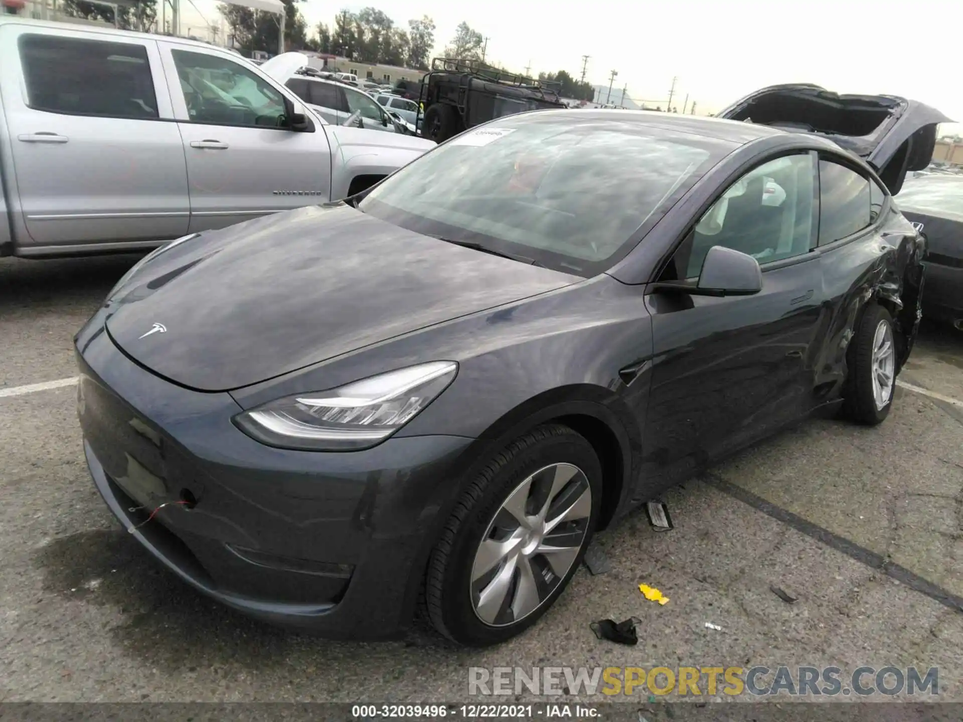 2 Photograph of a damaged car 5YJYGDEE2MF263852 TESLA MODEL Y 2021