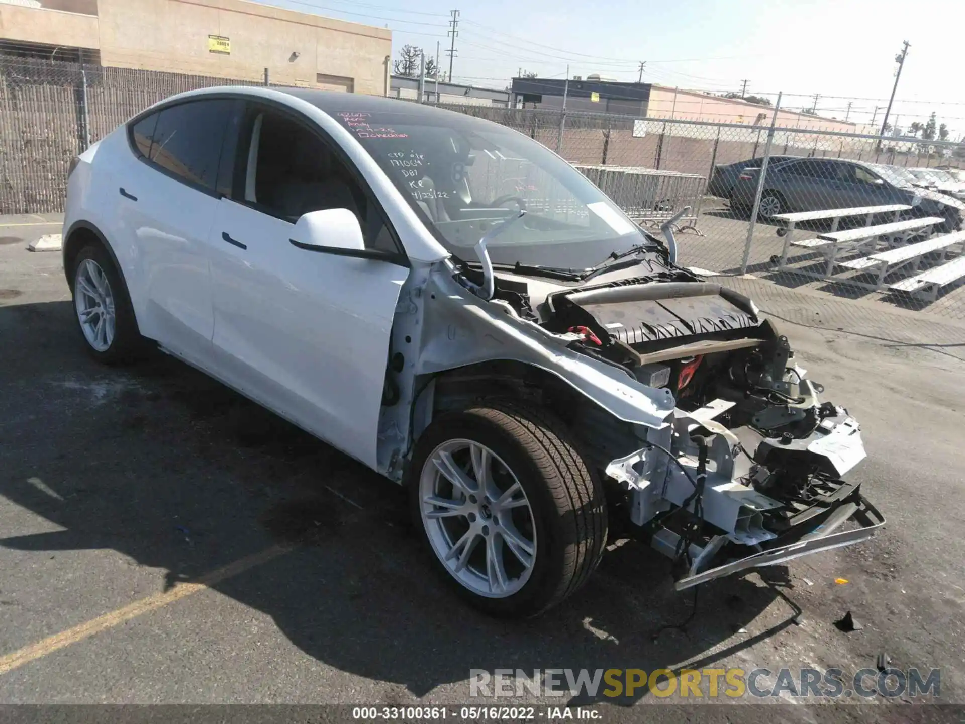 1 Photograph of a damaged car 5YJYGDEE2MF285740 TESLA MODEL Y 2021