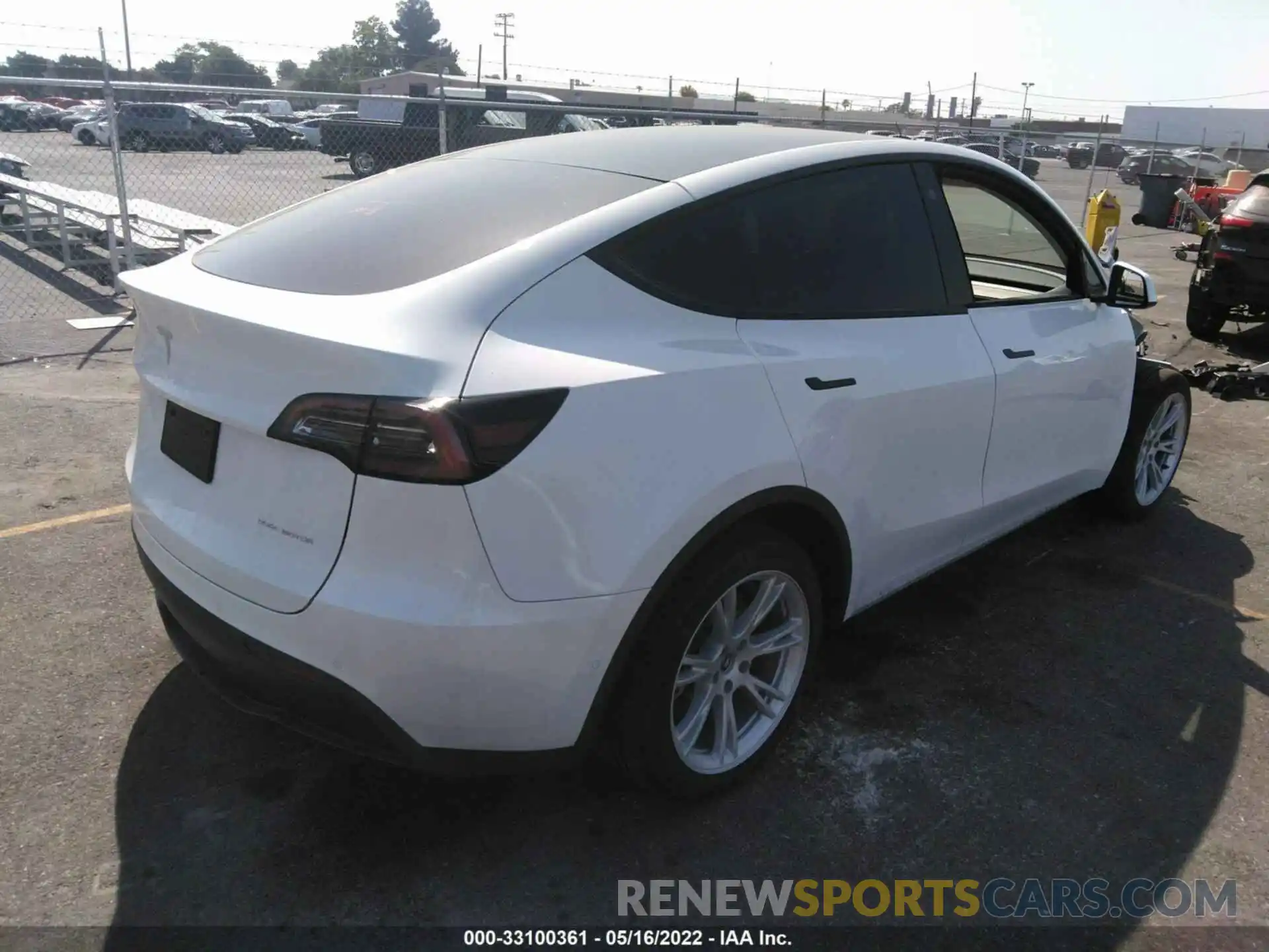 4 Фотография поврежденного автомобиля 5YJYGDEE2MF285740 TESLA MODEL Y 2021