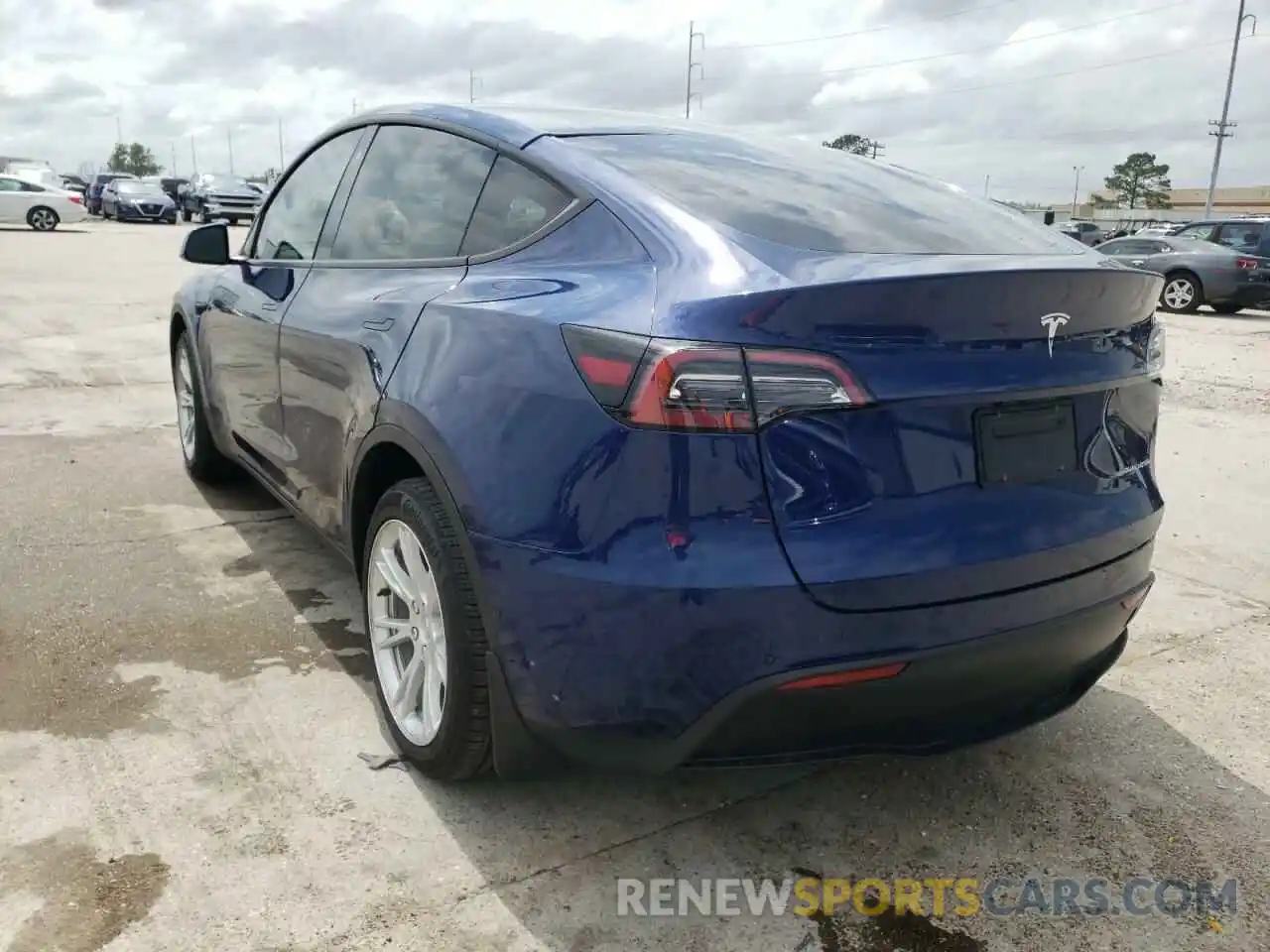 3 Photograph of a damaged car 5YJYGDEE2MF288489 TESLA MODEL Y 2021