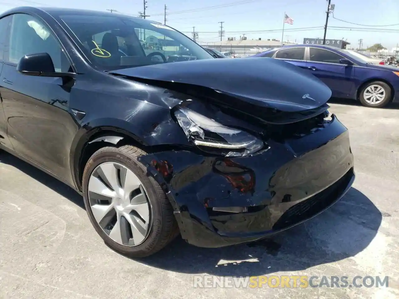 9 Photograph of a damaged car 5YJYGDEE2MF303749 TESLA MODEL Y 2021