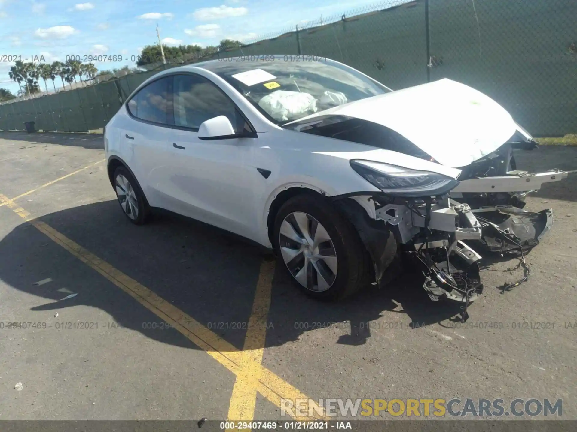 1 Photograph of a damaged car 5YJYGDEE3MF063739 TESLA MODEL Y 2021