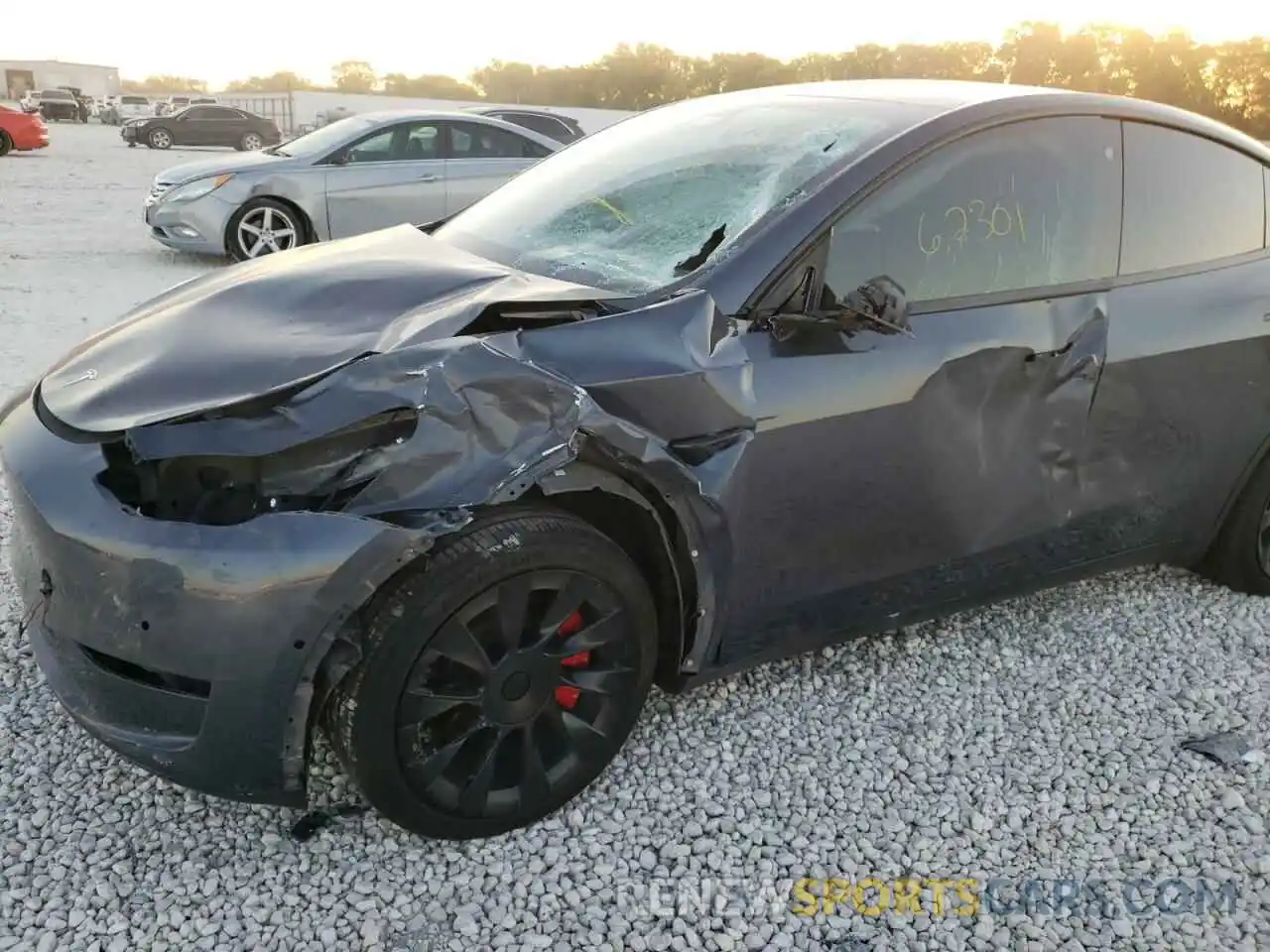 9 Photograph of a damaged car 5YJYGDEE3MF064759 TESLA MODEL Y 2021