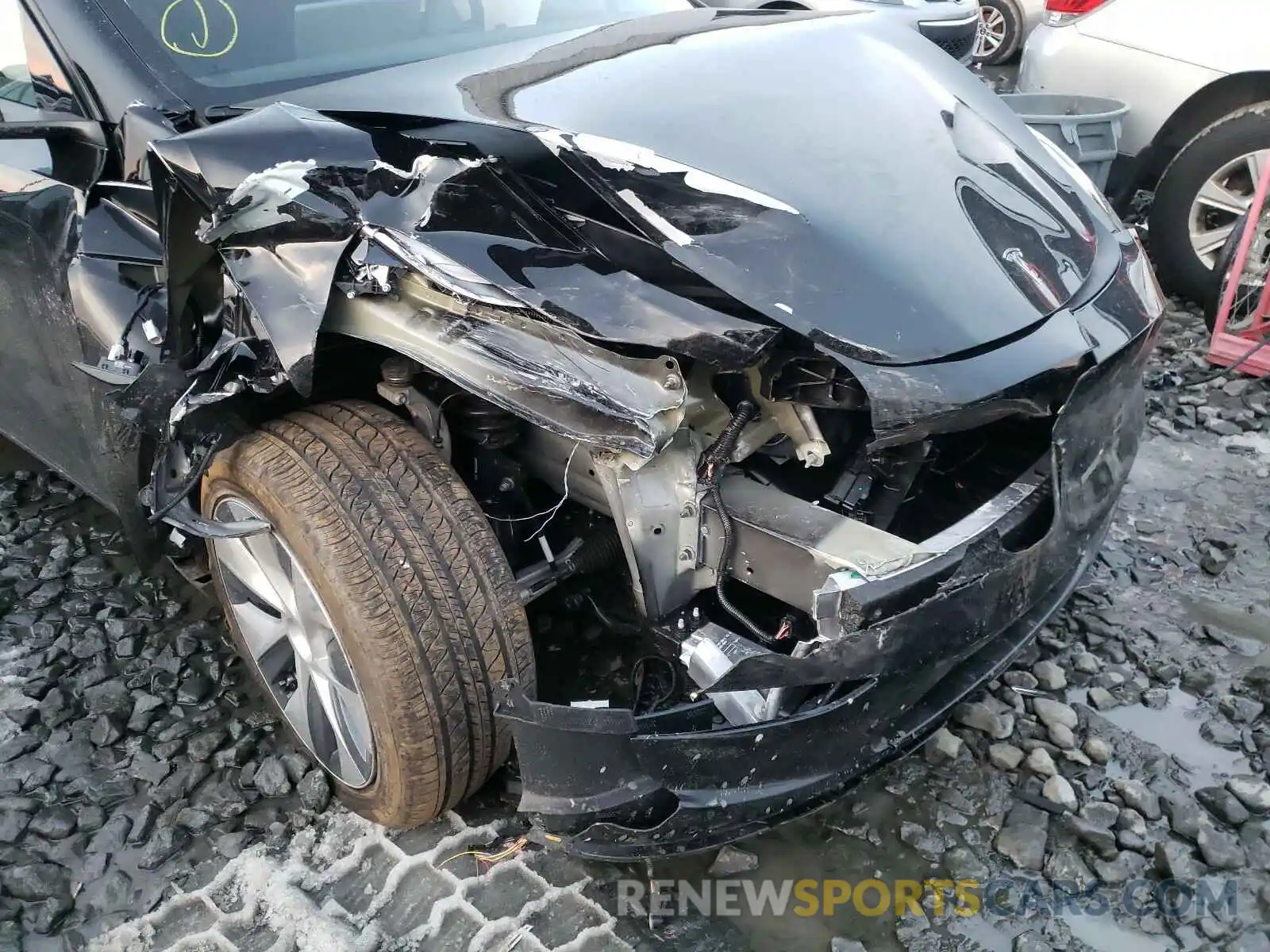 9 Photograph of a damaged car 5YJYGDEE3MF071288 TESLA MODEL Y 2021