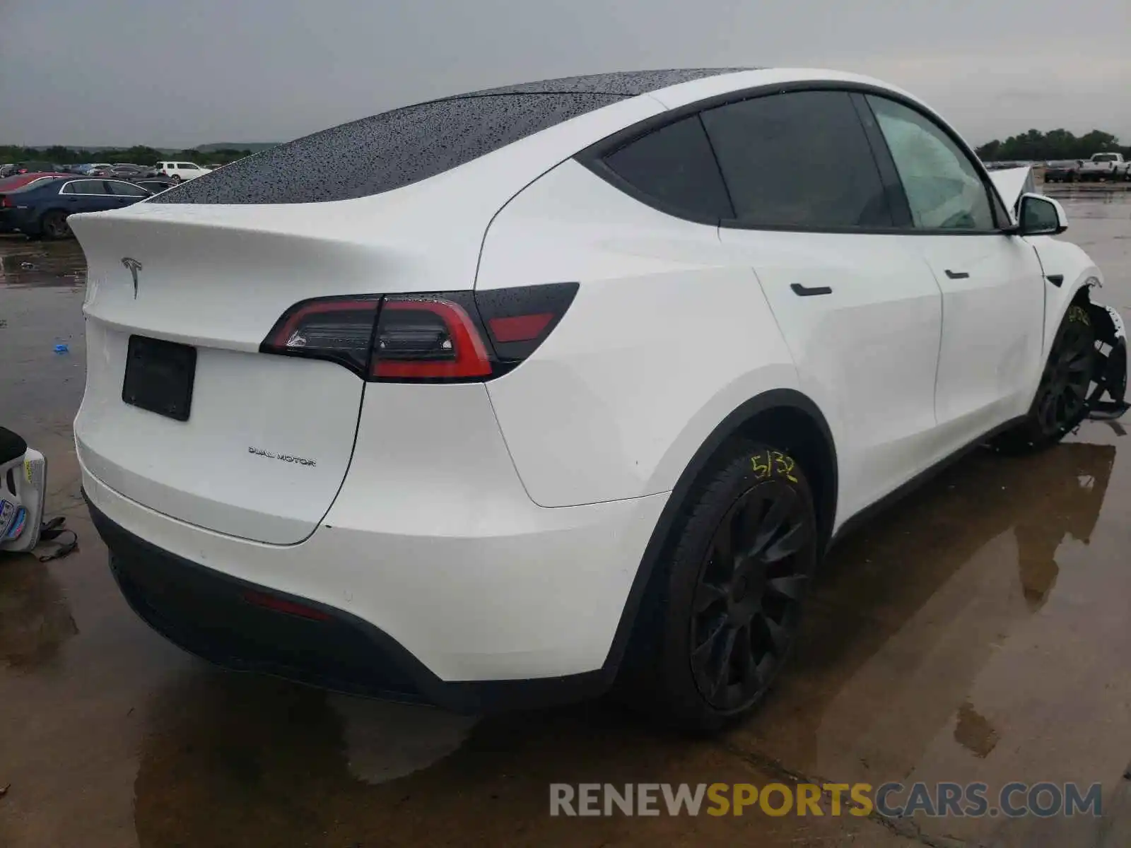 4 Фотография поврежденного автомобиля 5YJYGDEE3MF074739 TESLA MODEL Y 2021