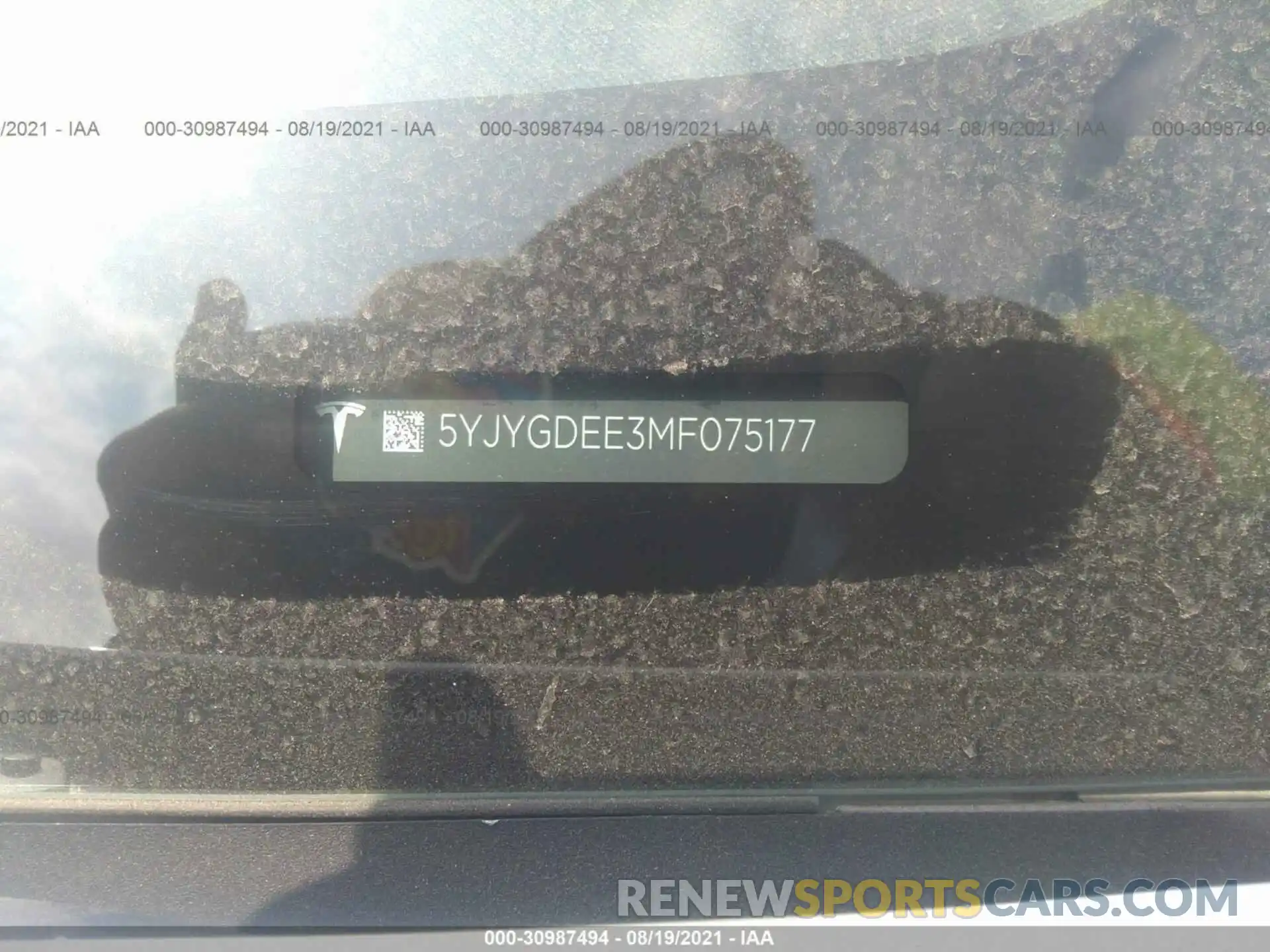 9 Photograph of a damaged car 5YJYGDEE3MF075177 TESLA MODEL Y 2021