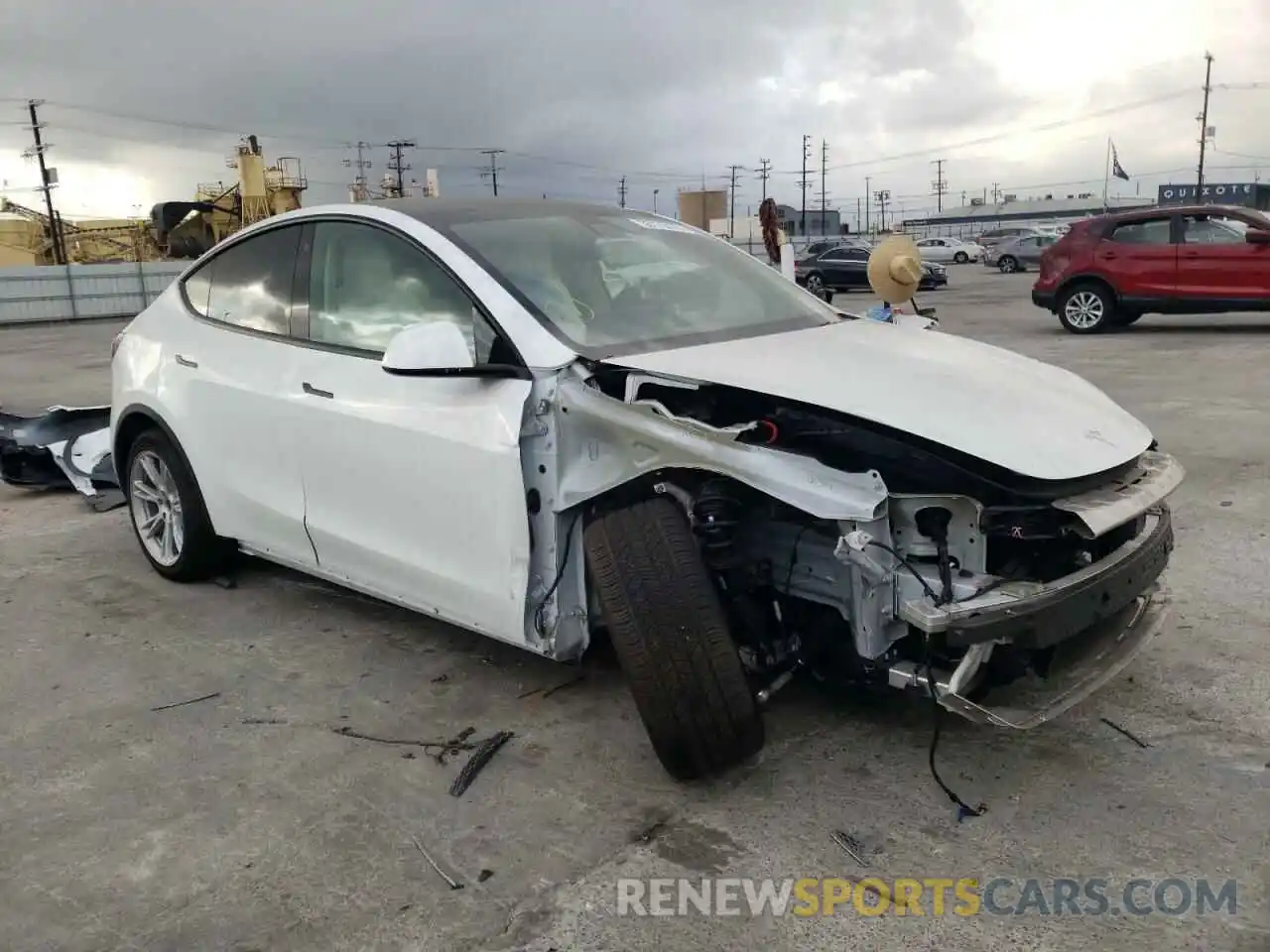 1 Photograph of a damaged car 5YJYGDEE3MF075499 TESLA MODEL Y 2021