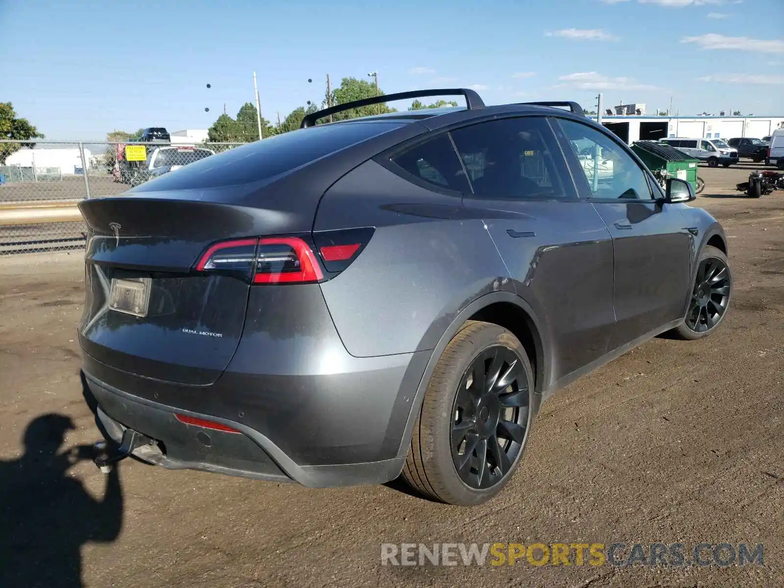 4 Photograph of a damaged car 5YJYGDEE3MF076720 TESLA MODEL Y 2021