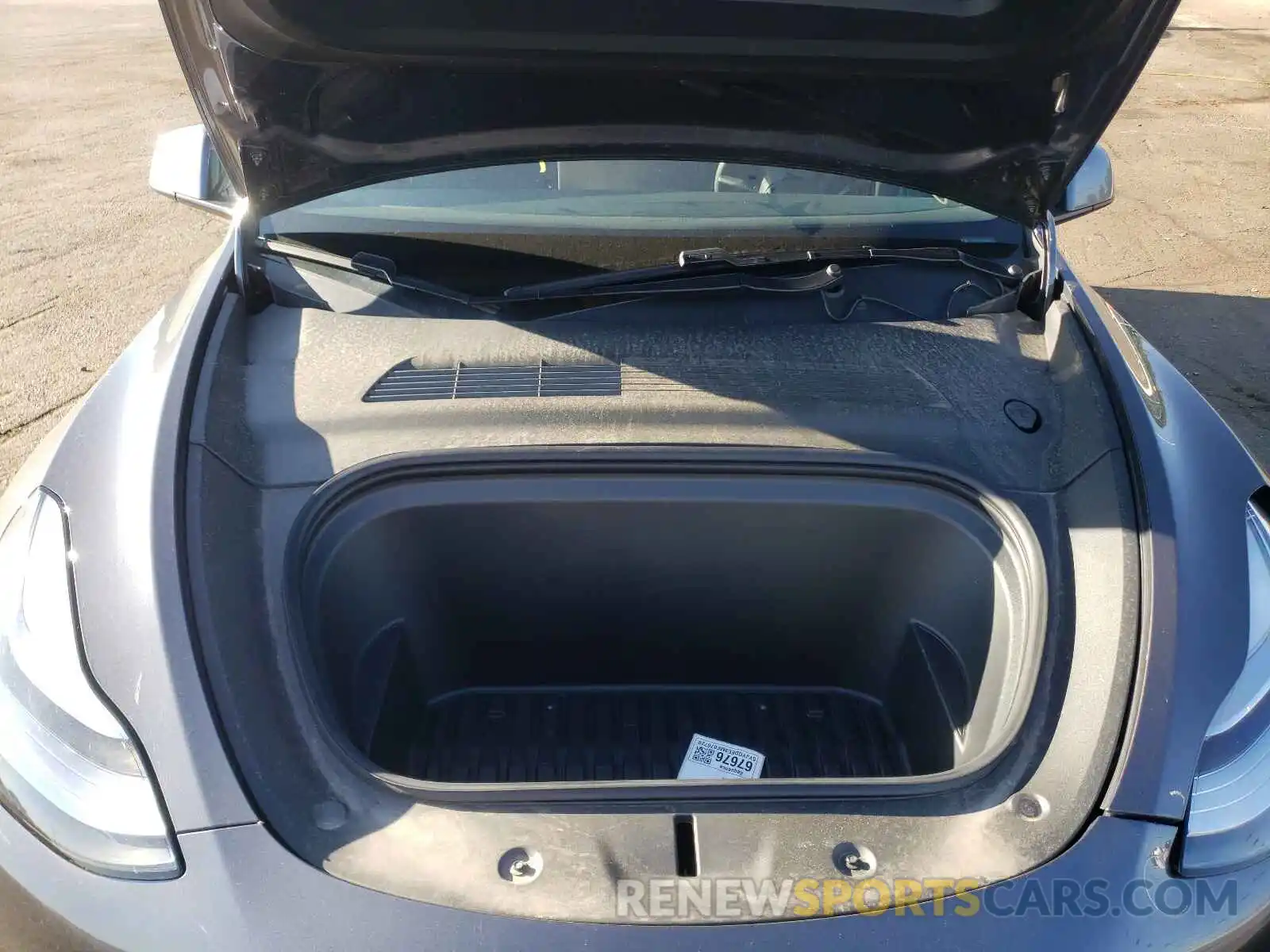 7 Photograph of a damaged car 5YJYGDEE3MF076720 TESLA MODEL Y 2021