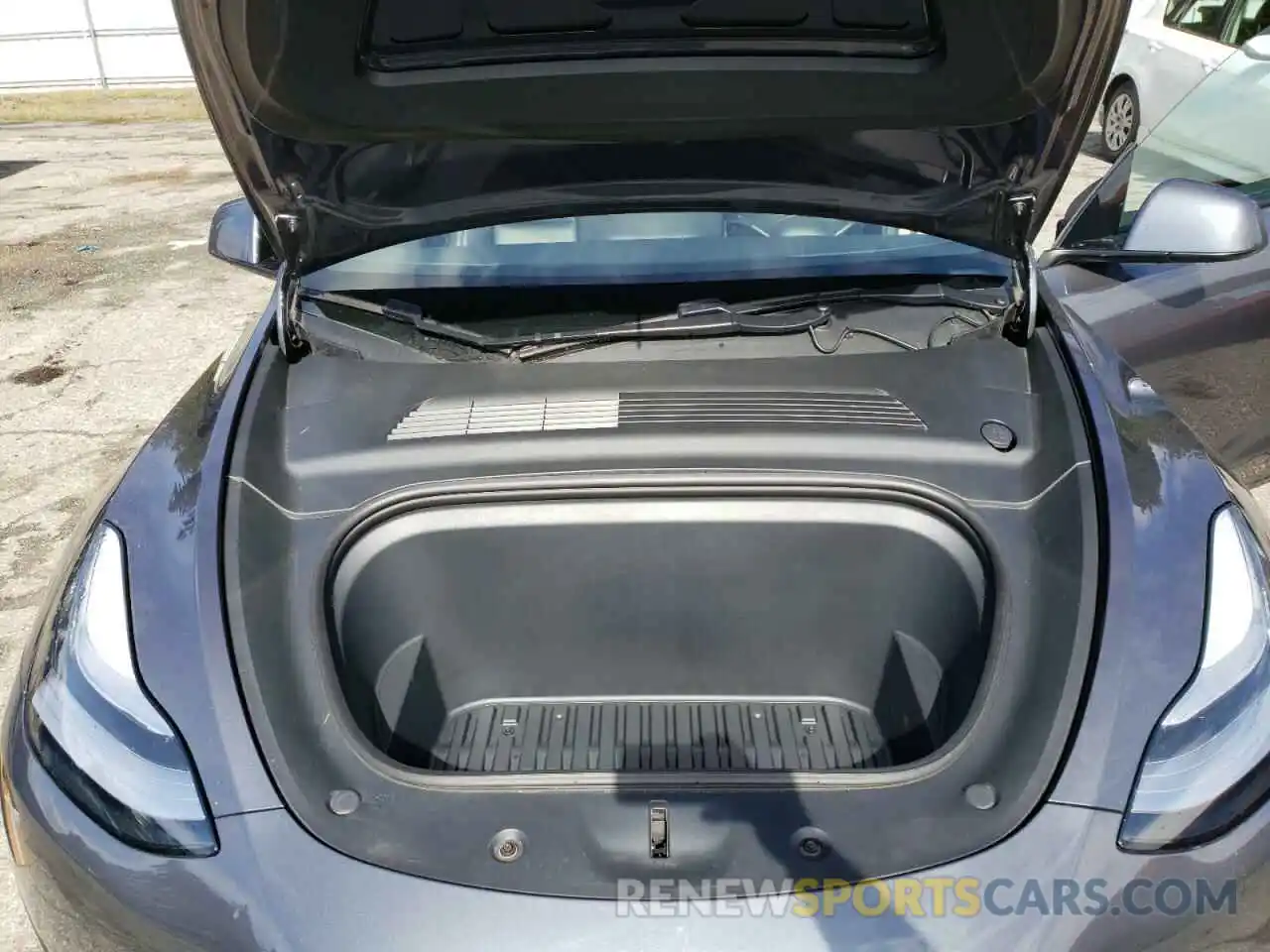 11 Photograph of a damaged car 5YJYGDEE3MF084123 TESLA MODEL Y 2021