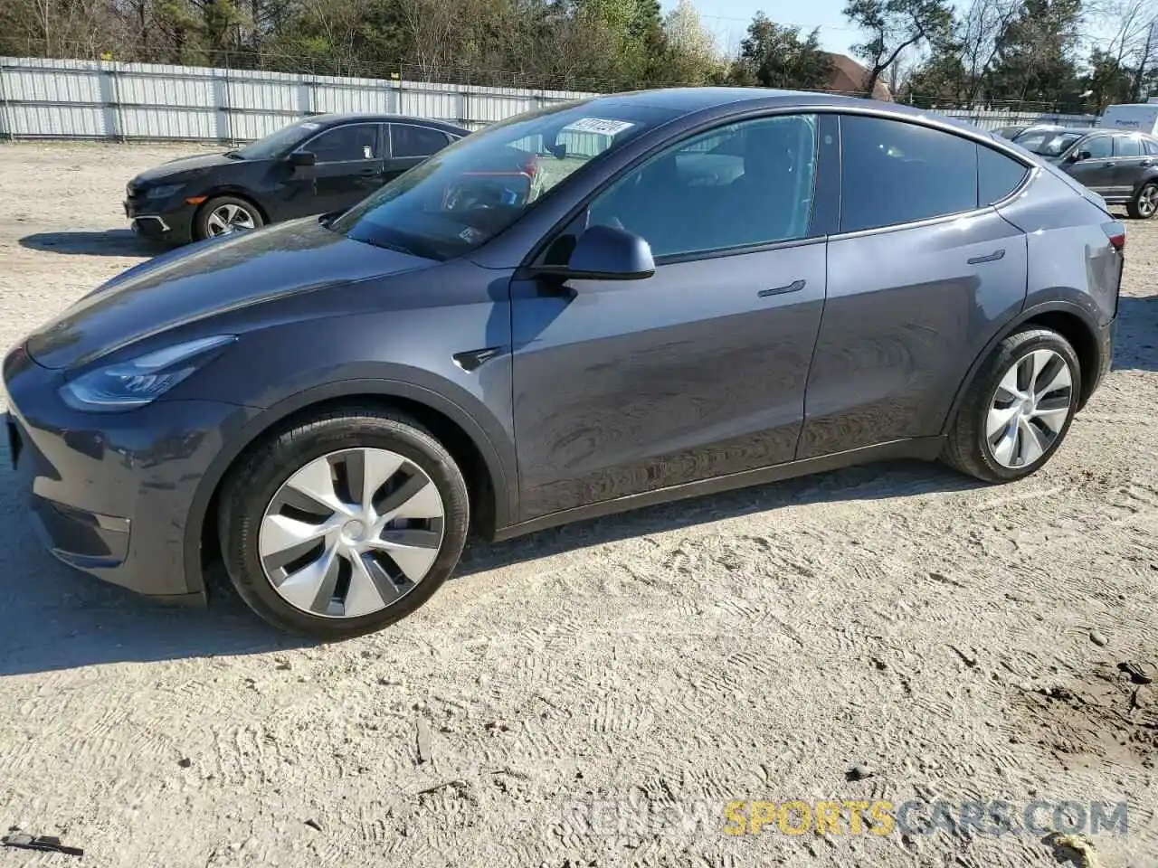 1 Photograph of a damaged car 5YJYGDEE3MF085899 TESLA MODEL Y 2021