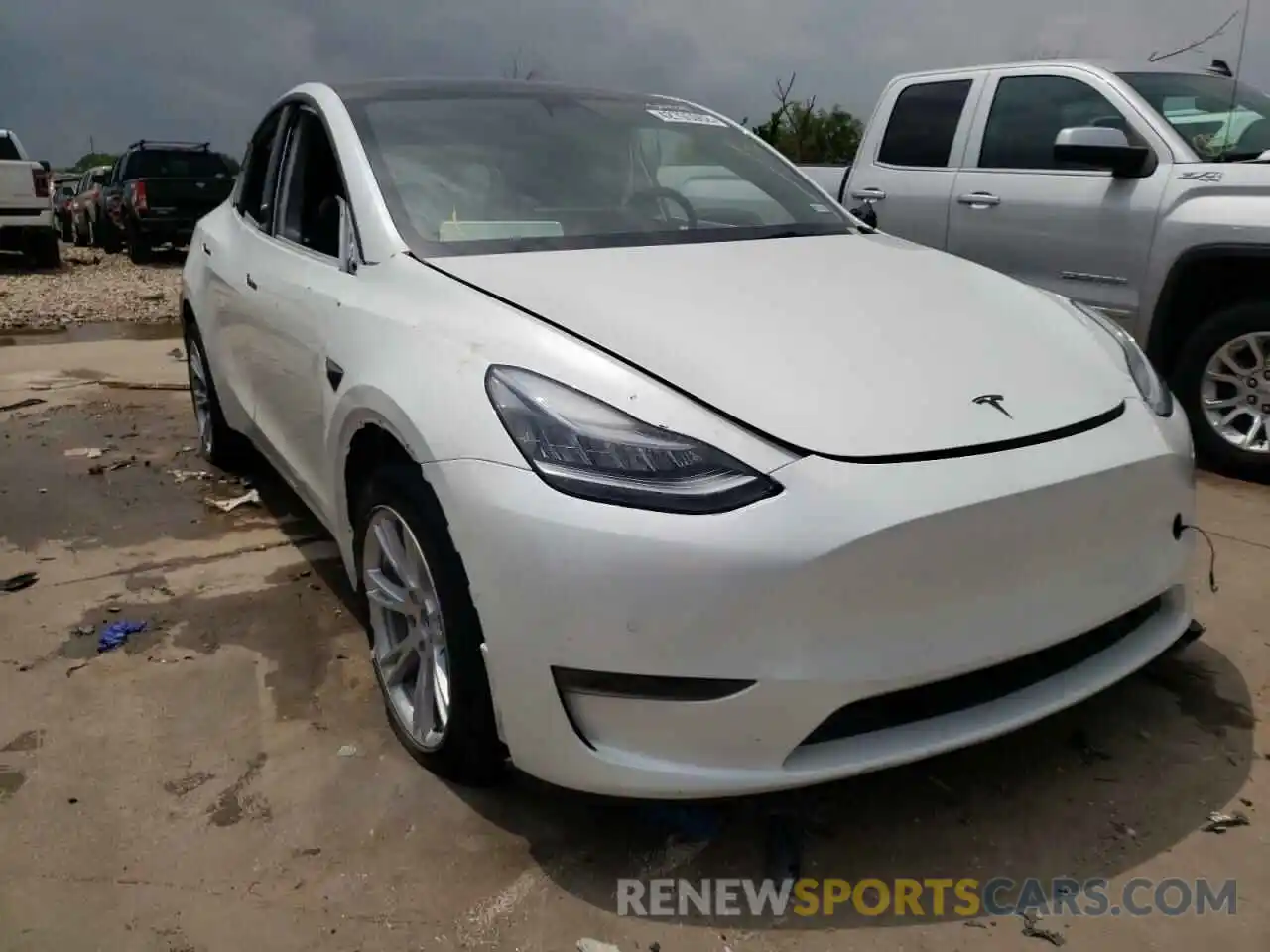 1 Photograph of a damaged car 5YJYGDEE3MF086504 TESLA MODEL Y 2021