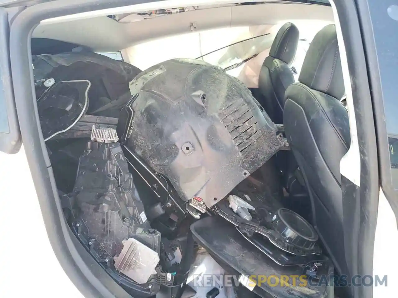 6 Photograph of a damaged car 5YJYGDEE3MF086504 TESLA MODEL Y 2021