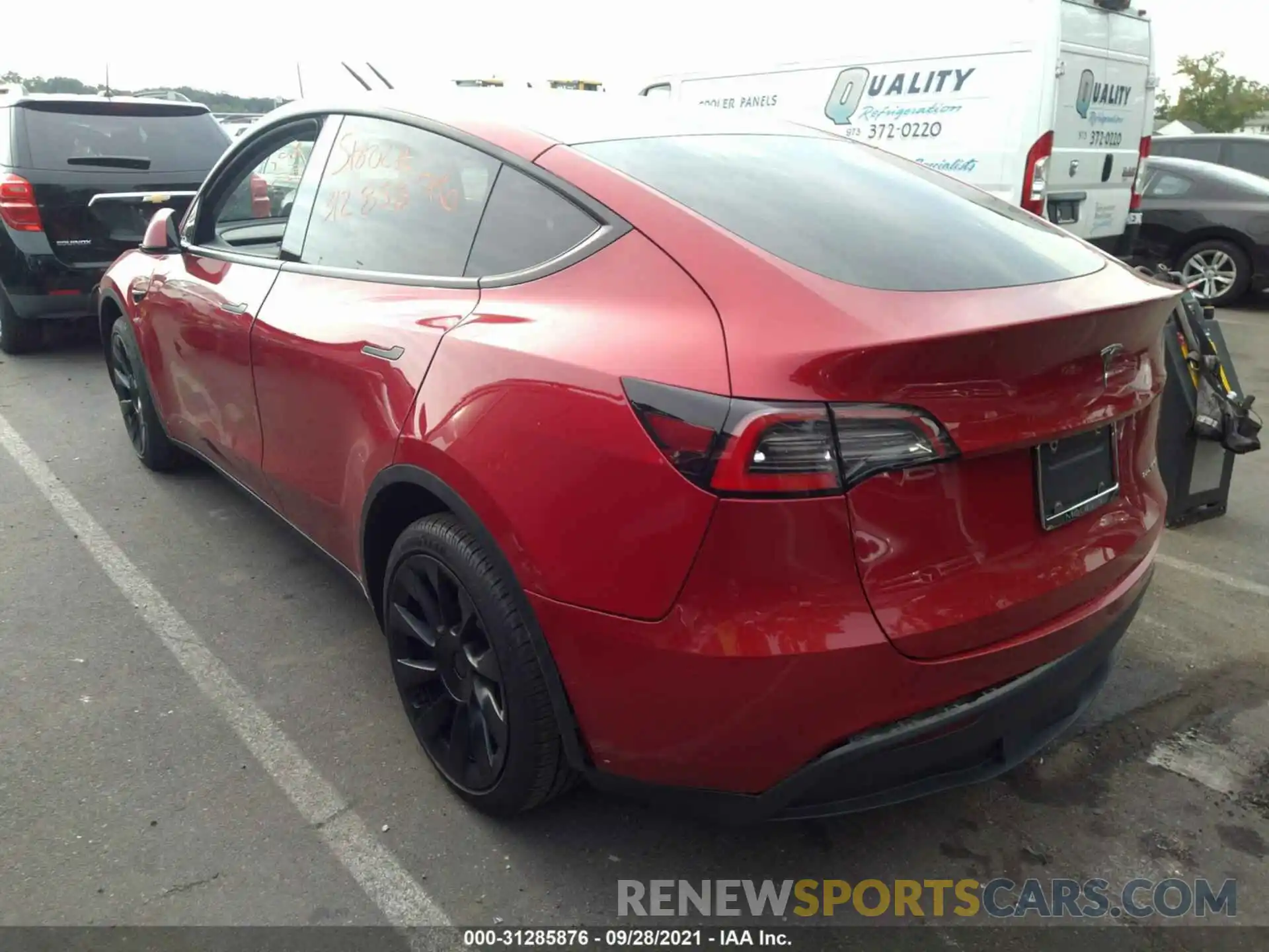 3 Photograph of a damaged car 5YJYGDEE3MF089788 TESLA MODEL Y 2021