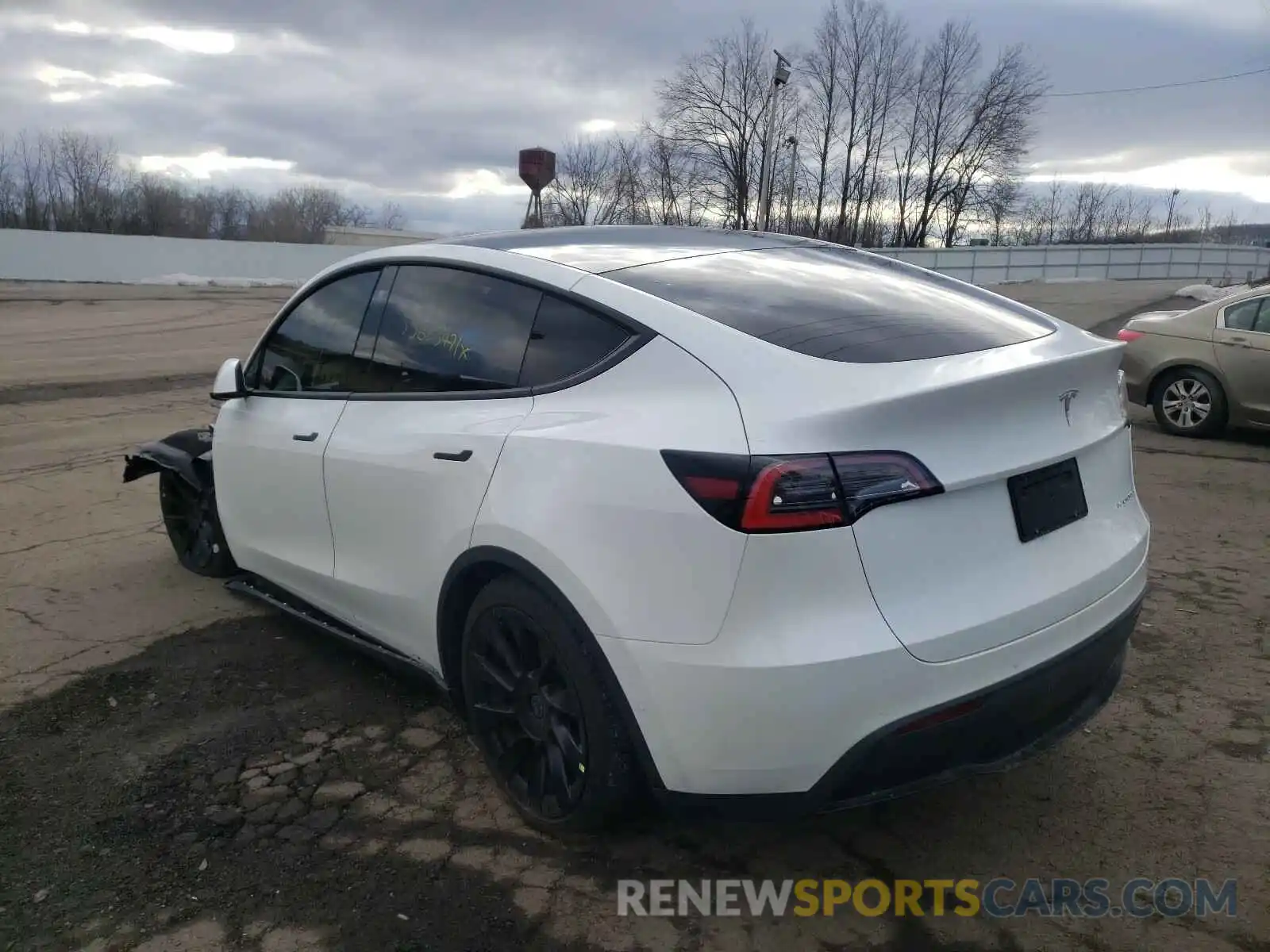 3 Photograph of a damaged car 5YJYGDEE3MF089824 TESLA MODEL Y 2021