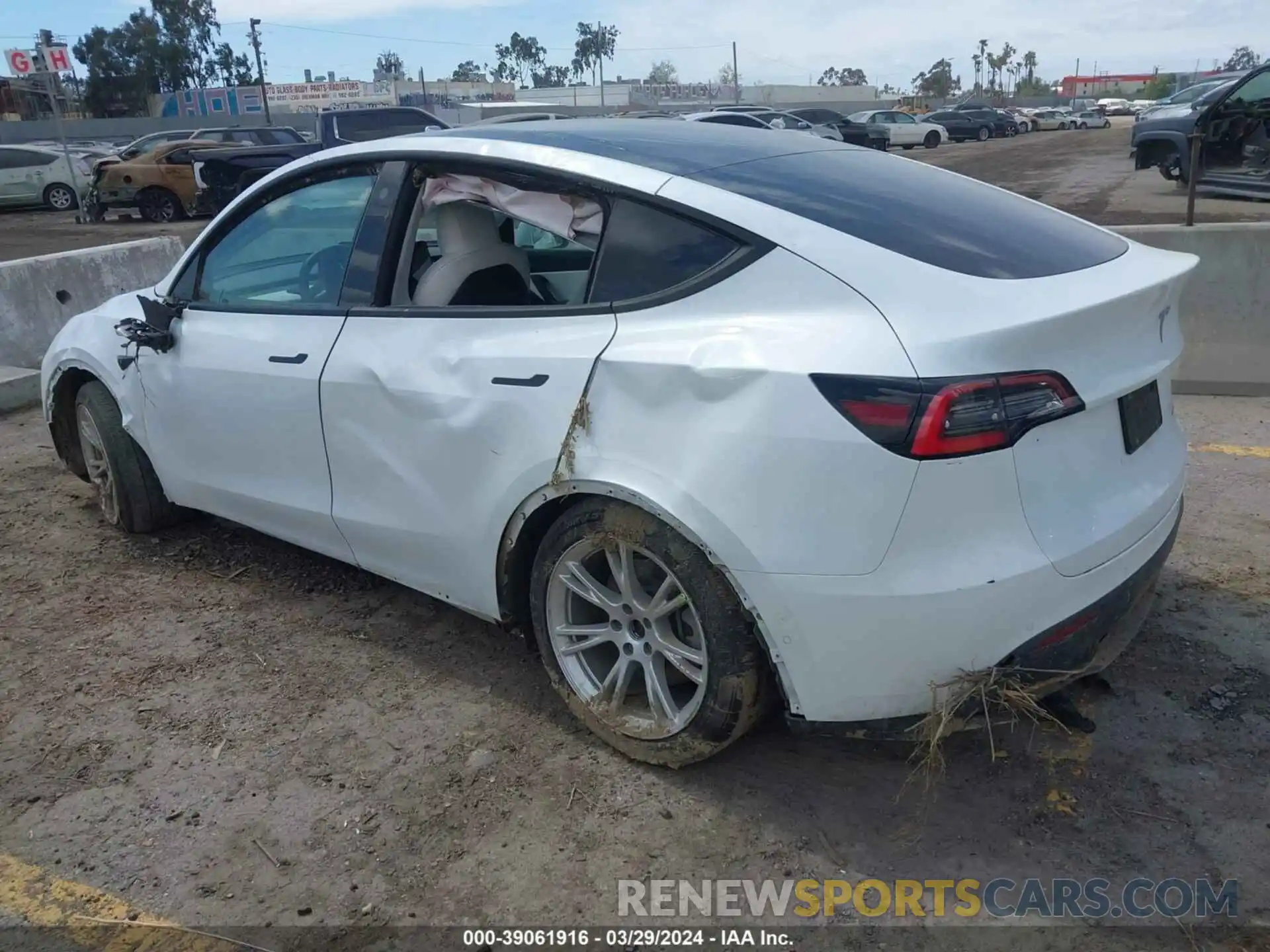 3 Photograph of a damaged car 5YJYGDEE3MF090939 TESLA MODEL Y 2021