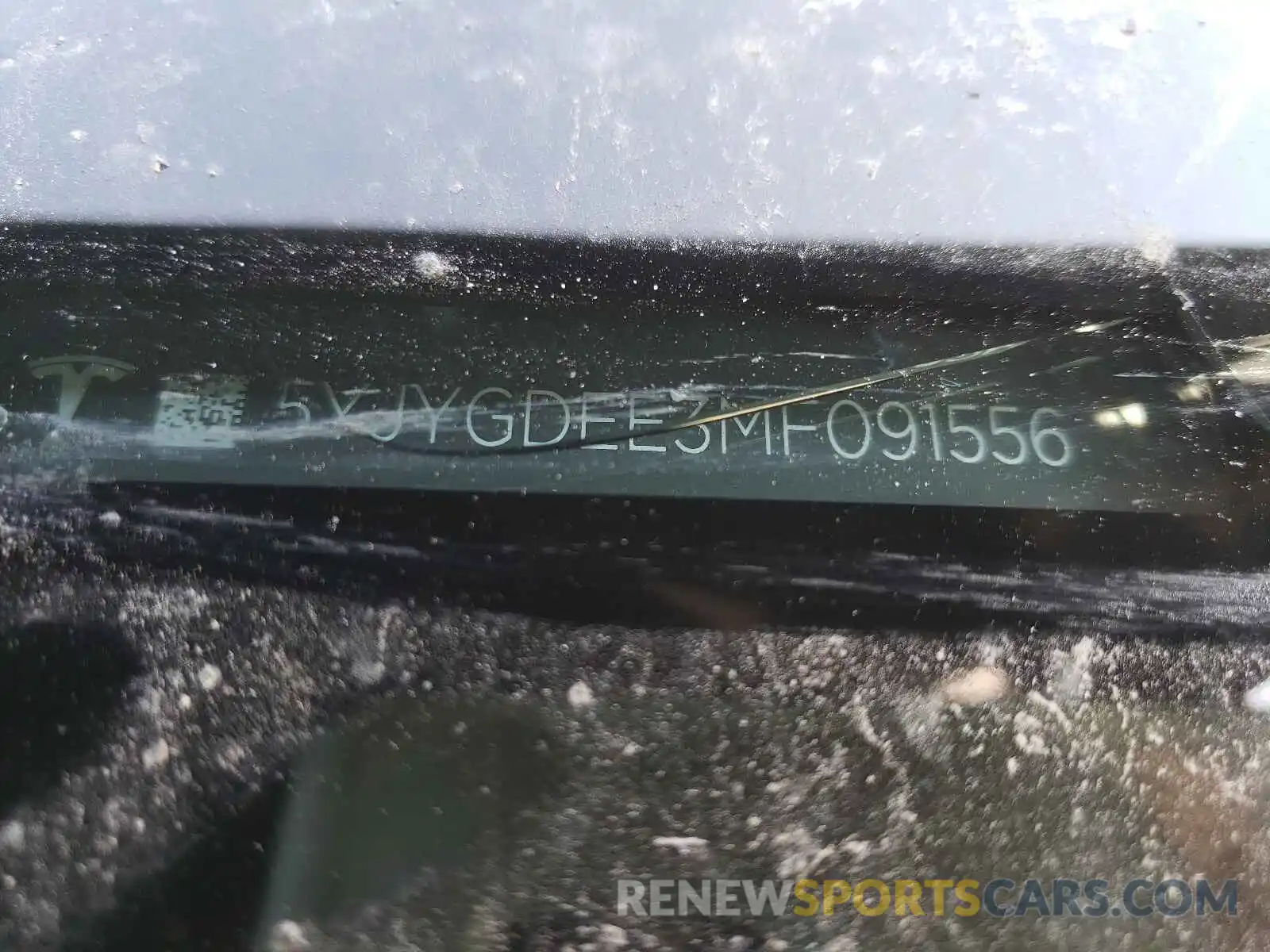 10 Photograph of a damaged car 5YJYGDEE3MF091556 TESLA MODEL Y 2021