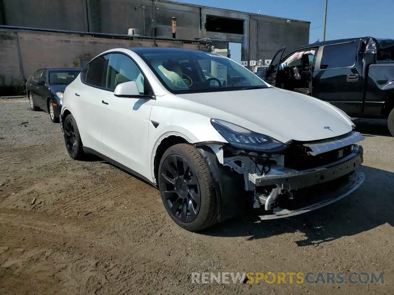 1 Photograph of a damaged car 5YJYGDEE3MF092612 TESLA MODEL Y 2021