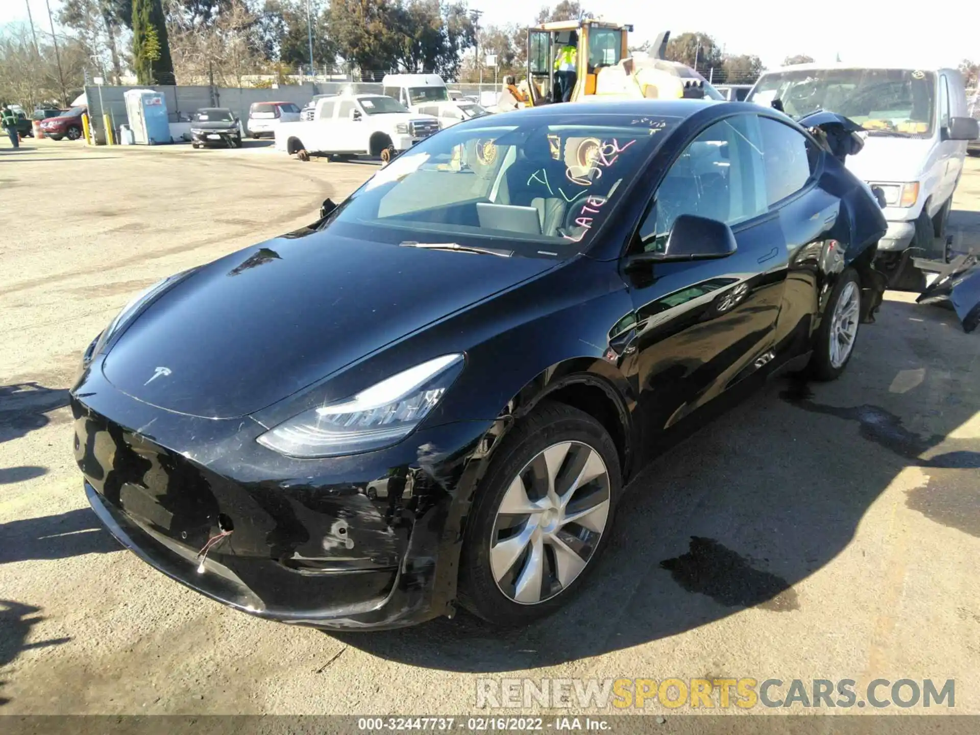 2 Photograph of a damaged car 5YJYGDEE3MF093646 TESLA MODEL Y 2021