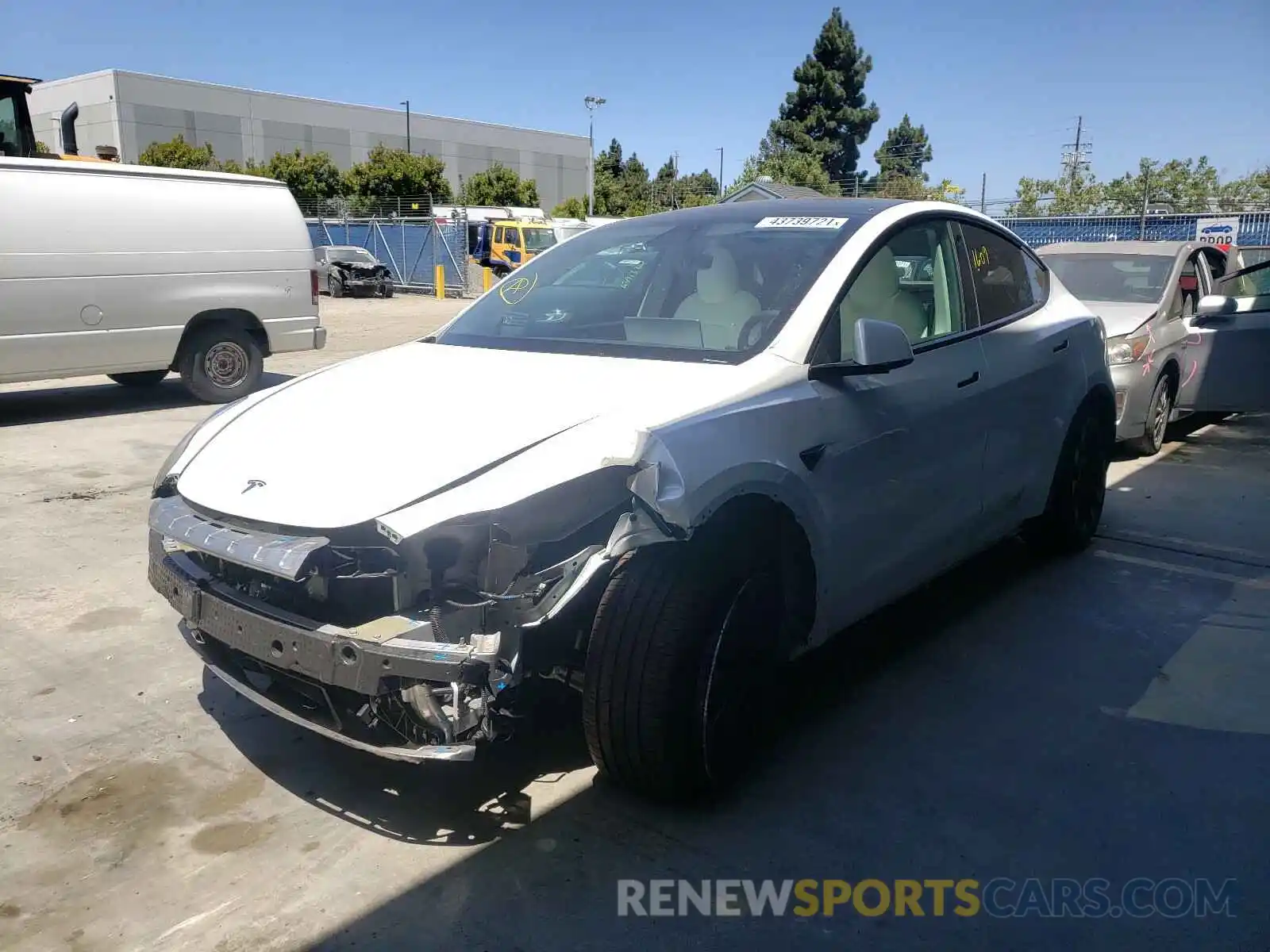 2 Photograph of a damaged car 5YJYGDEE3MF096434 TESLA MODEL Y 2021