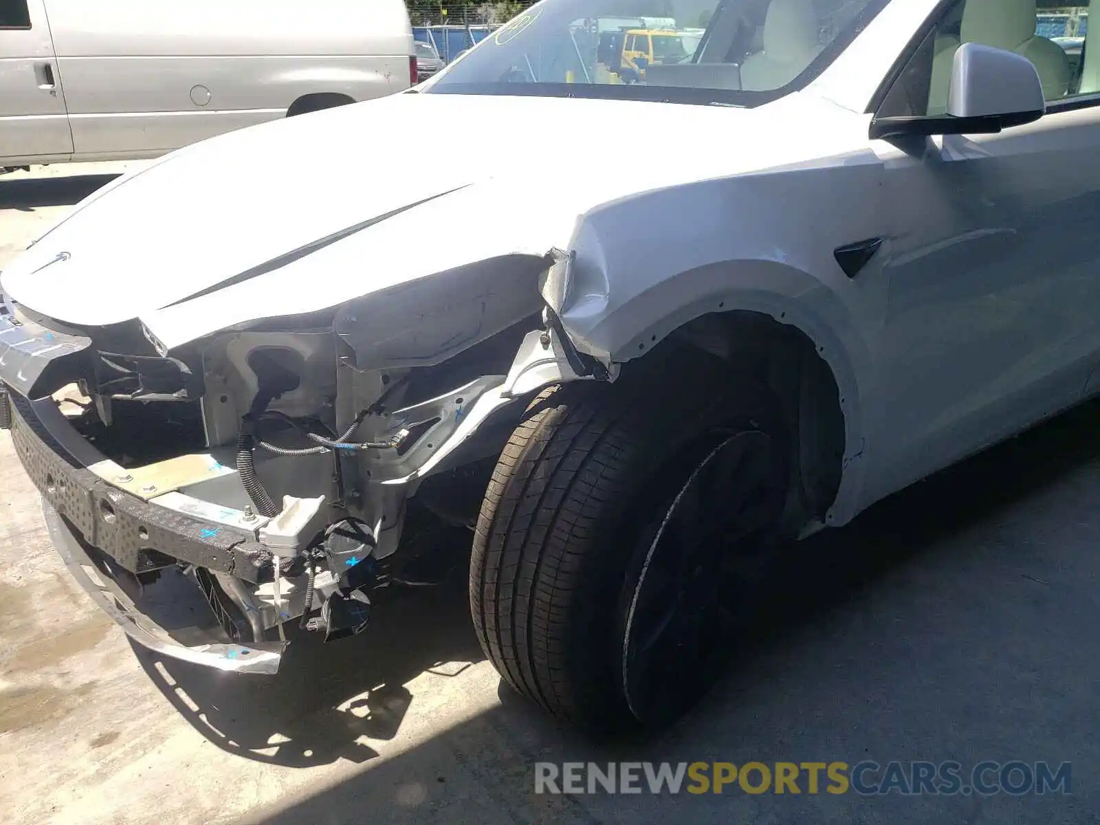 9 Photograph of a damaged car 5YJYGDEE3MF096434 TESLA MODEL Y 2021