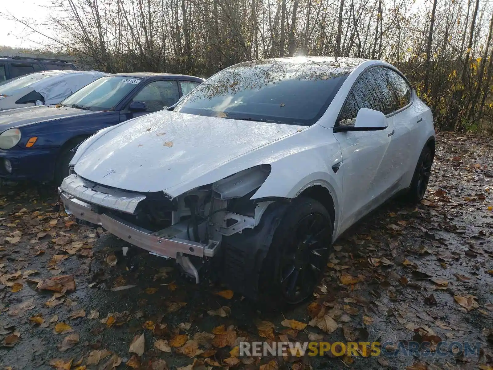 2 Photograph of a damaged car 5YJYGDEE3MF108260 TESLA MODEL Y 2021