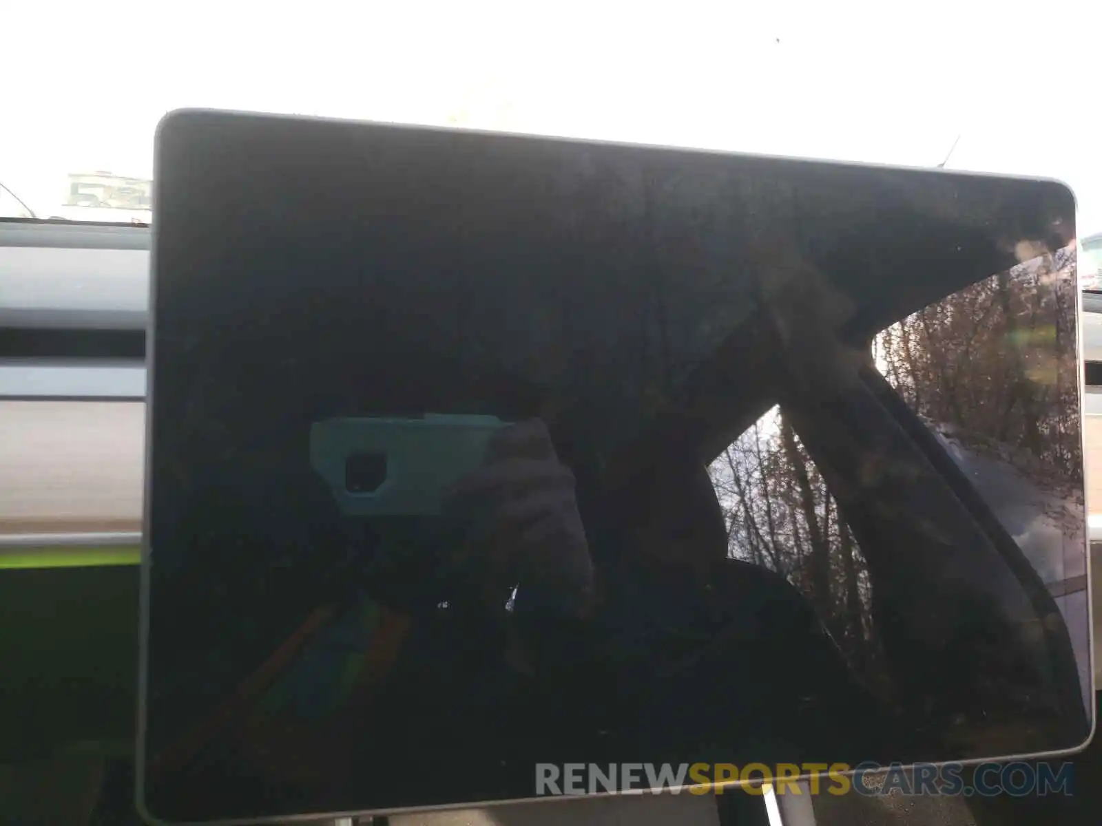 8 Photograph of a damaged car 5YJYGDEE3MF108260 TESLA MODEL Y 2021