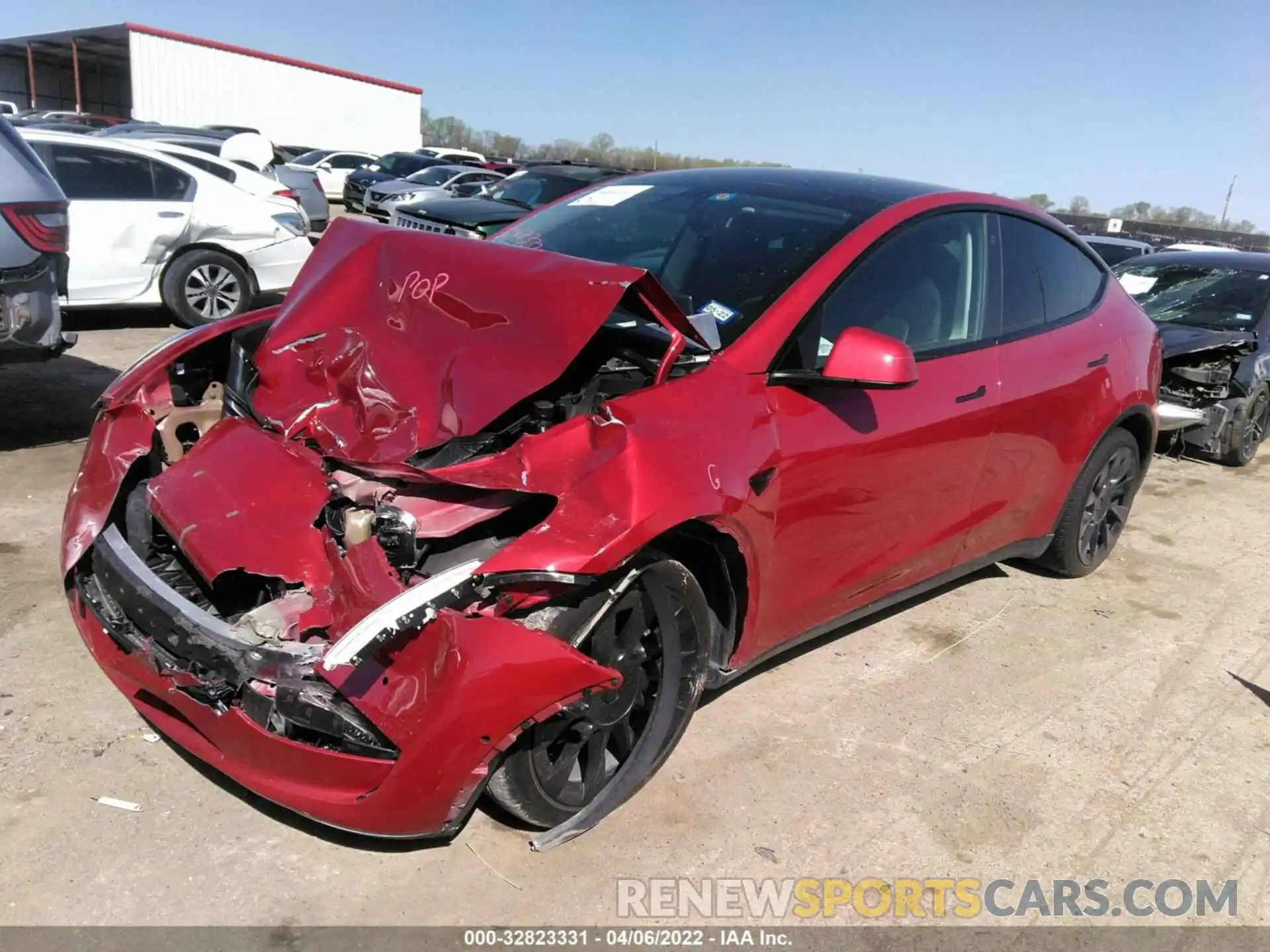 2 Photograph of a damaged car 5YJYGDEE3MF121011 TESLA MODEL Y 2021