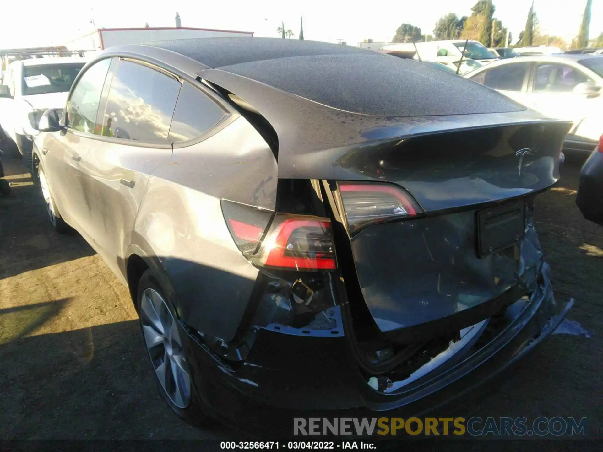 3 Photograph of a damaged car 5YJYGDEE3MF124779 TESLA MODEL Y 2021