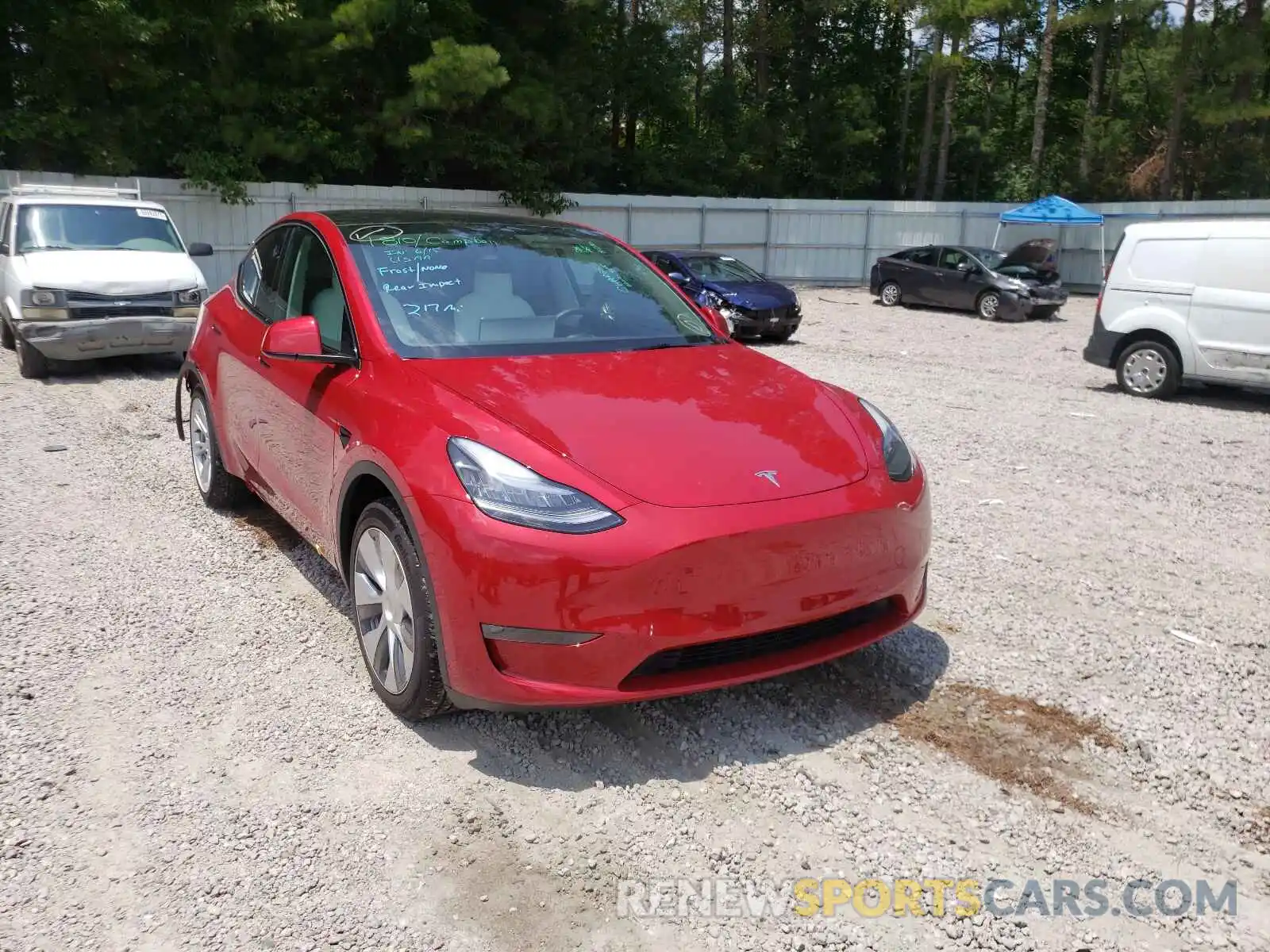 1 Photograph of a damaged car 5YJYGDEE3MF136995 TESLA MODEL Y 2021