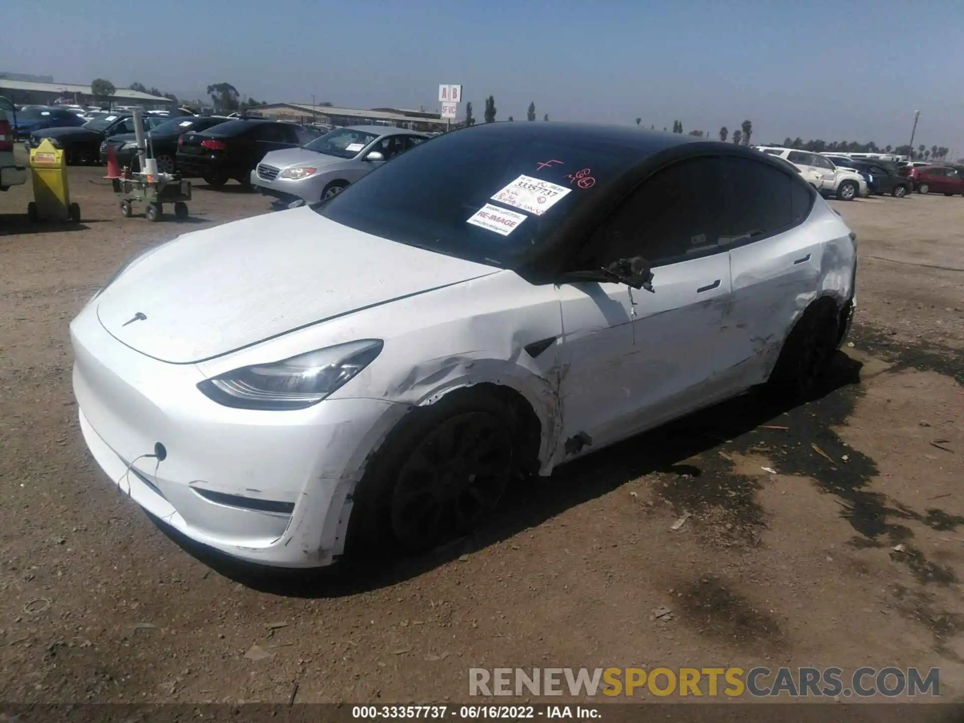 2 Фотография поврежденного автомобиля 5YJYGDEE3MF139802 TESLA MODEL Y 2021