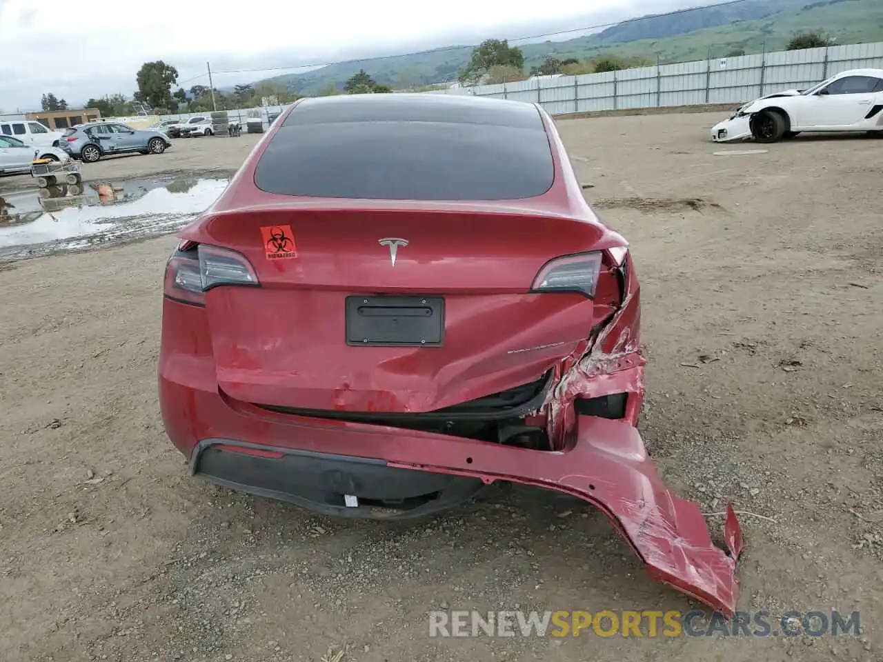 6 Photograph of a damaged car 5YJYGDEE3MF181791 TESLA MODEL Y 2021