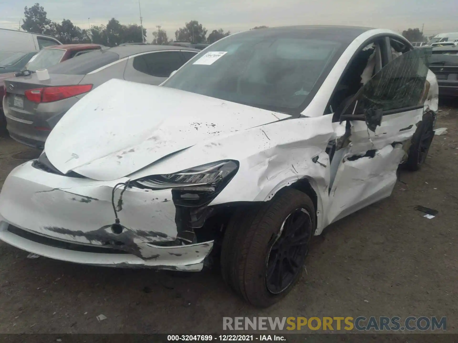 2 Photograph of a damaged car 5YJYGDEE3MF182259 TESLA MODEL Y 2021