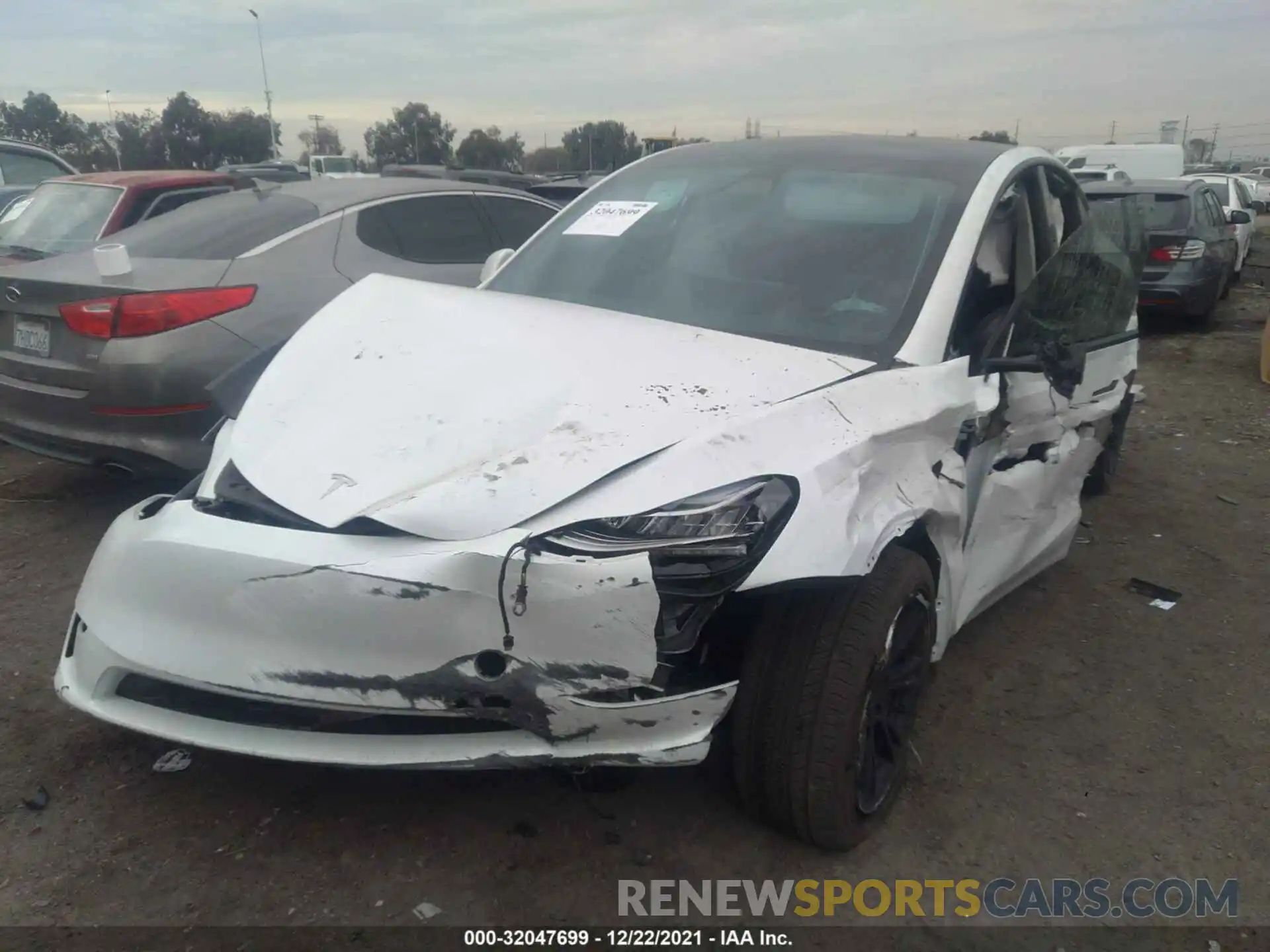 6 Photograph of a damaged car 5YJYGDEE3MF182259 TESLA MODEL Y 2021