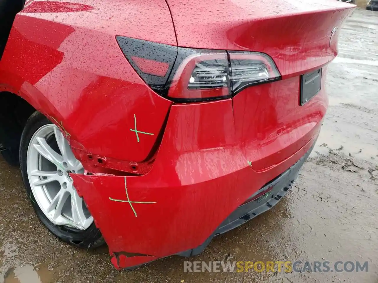 9 Photograph of a damaged car 5YJYGDEE3MF186487 TESLA MODEL Y 2021