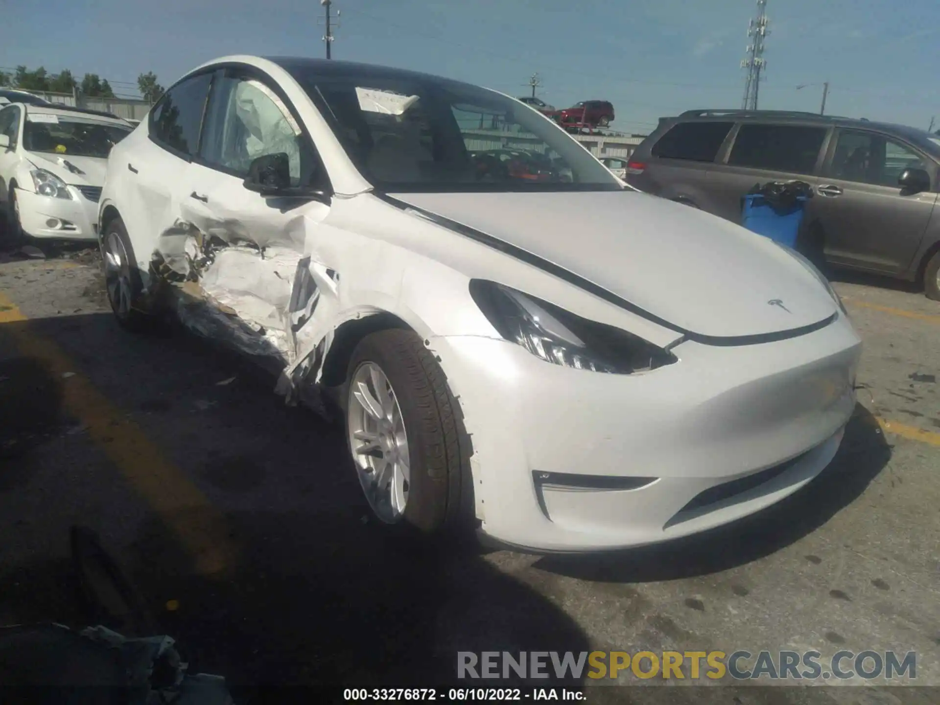 1 Photograph of a damaged car 5YJYGDEE3MF186862 TESLA MODEL Y 2021