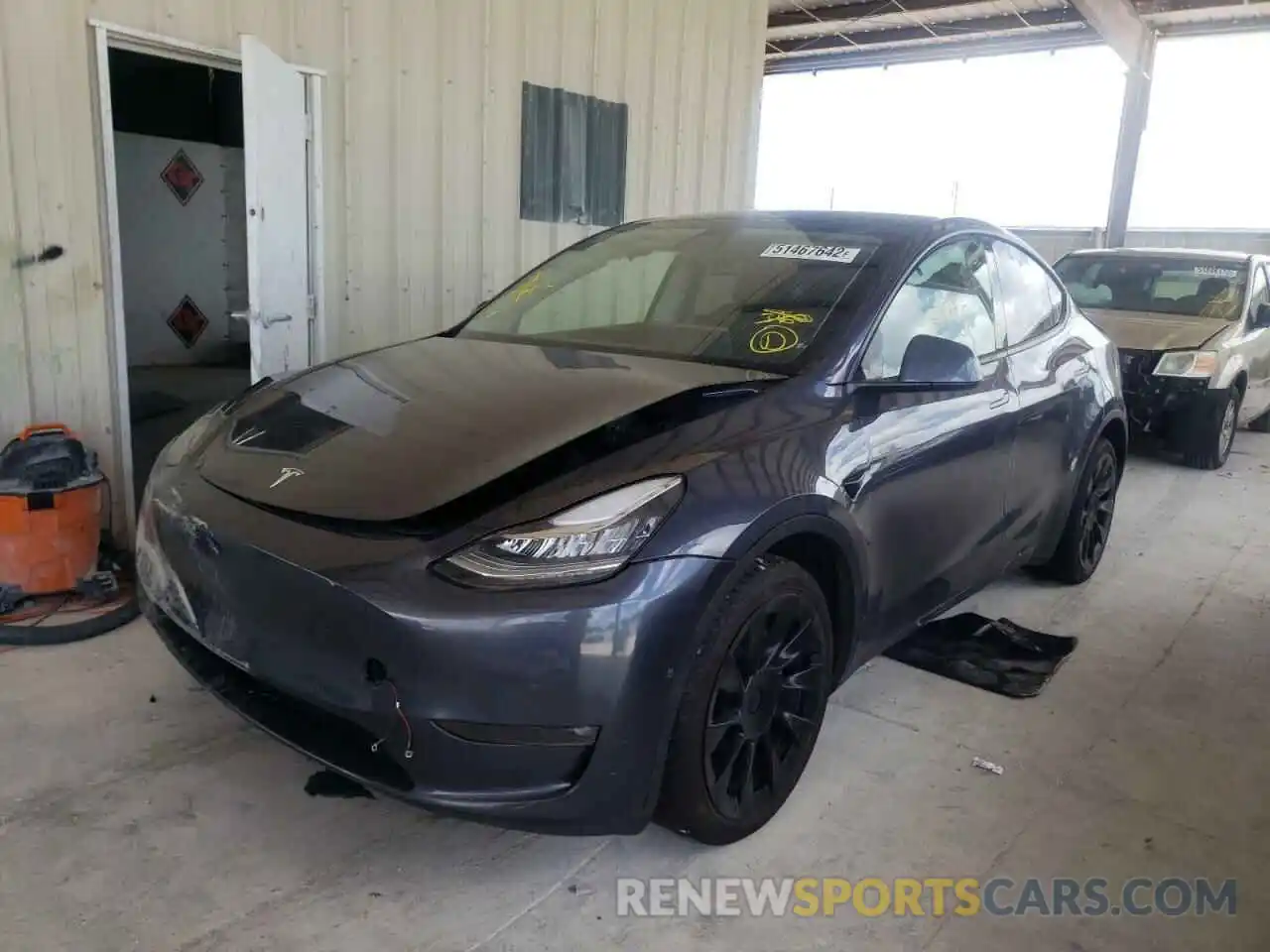 2 Photograph of a damaged car 5YJYGDEE3MF191561 TESLA MODEL Y 2021