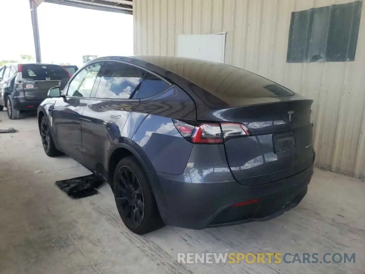 3 Photograph of a damaged car 5YJYGDEE3MF191561 TESLA MODEL Y 2021