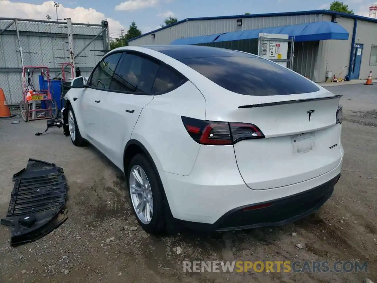 3 Photograph of a damaged car 5YJYGDEE3MF207287 TESLA MODEL Y 2021